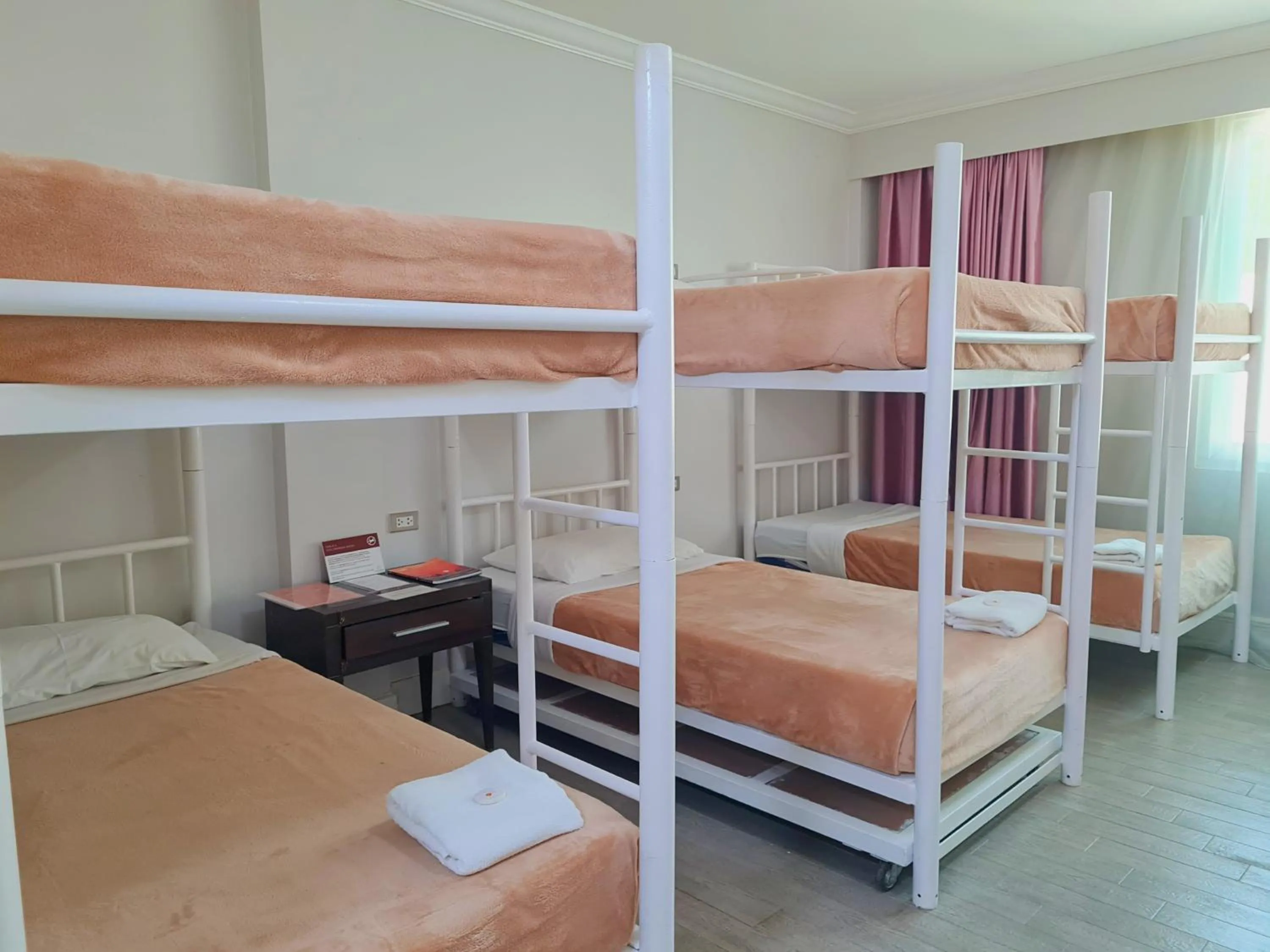 bunk bed, Bed in Fiesta Garden Hotel