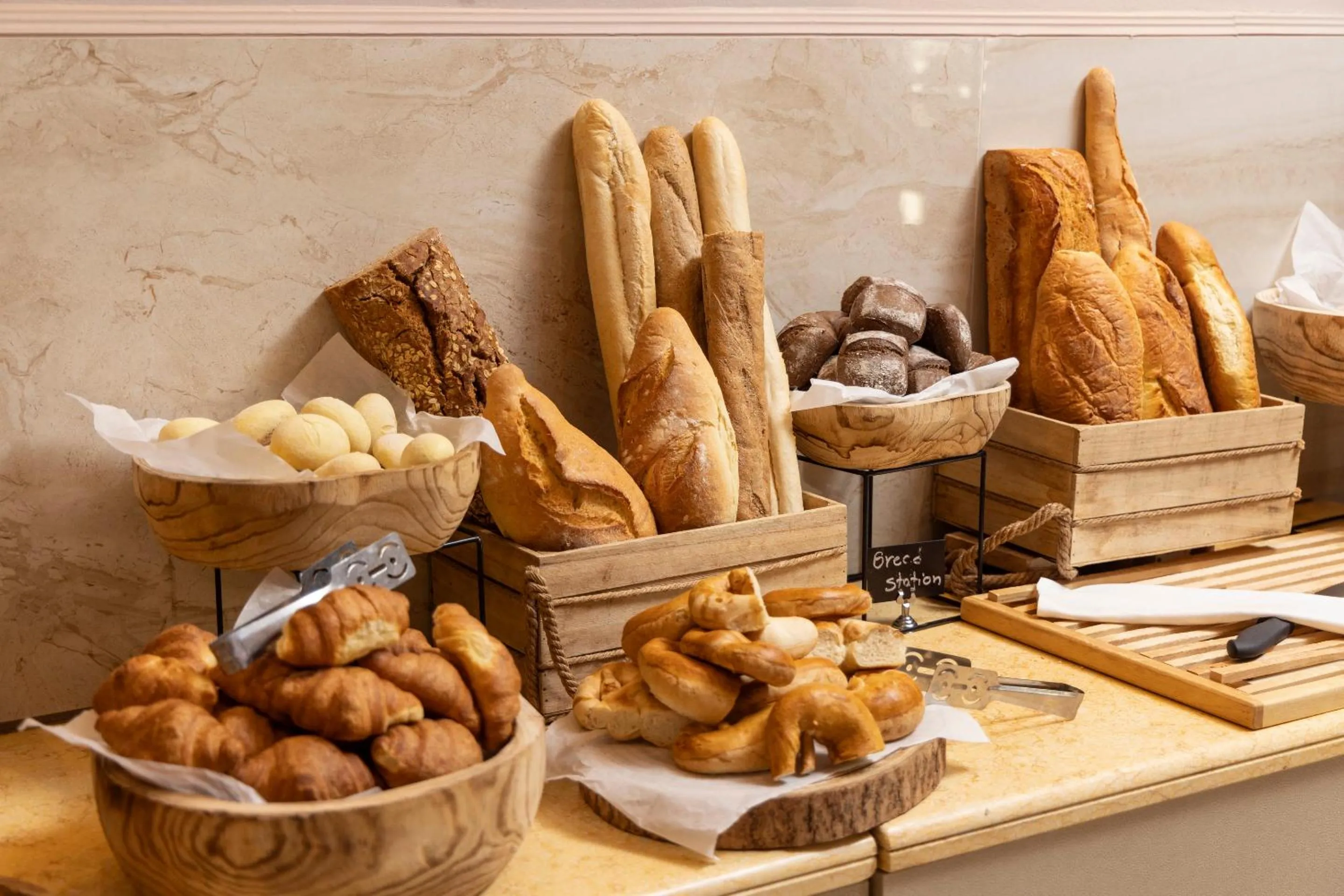 Buffet breakfast in Alia Palace Hotel - Adults Only 16+