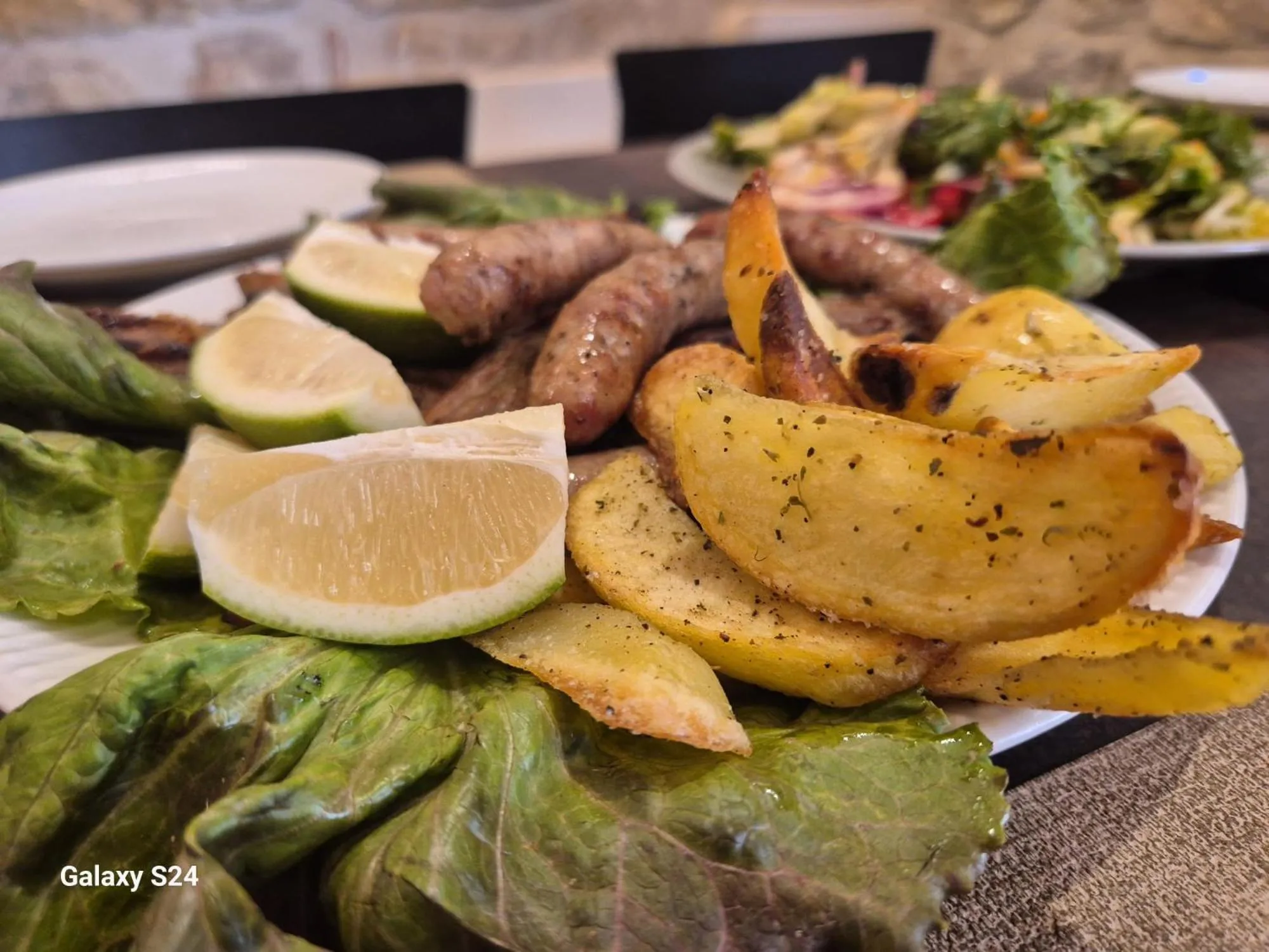 Restaurant/places to eat in BAGLIO TRAMONTANA