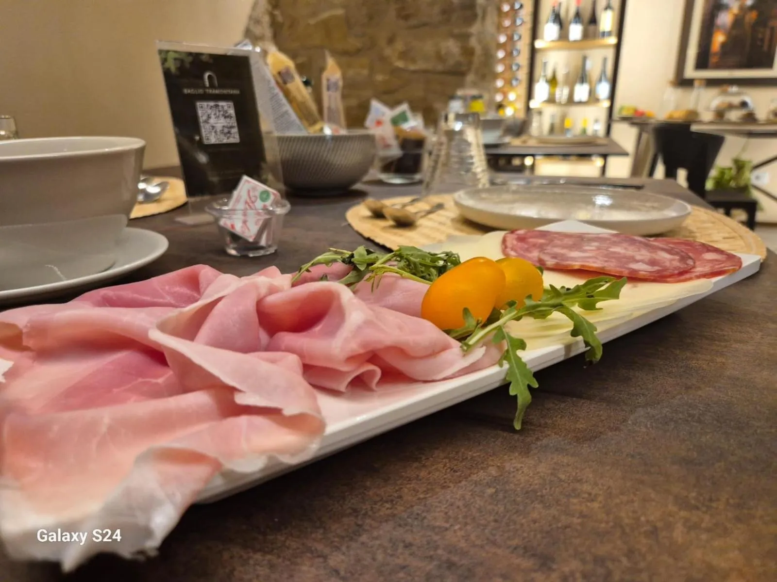 Restaurant/places to eat in BAGLIO TRAMONTANA