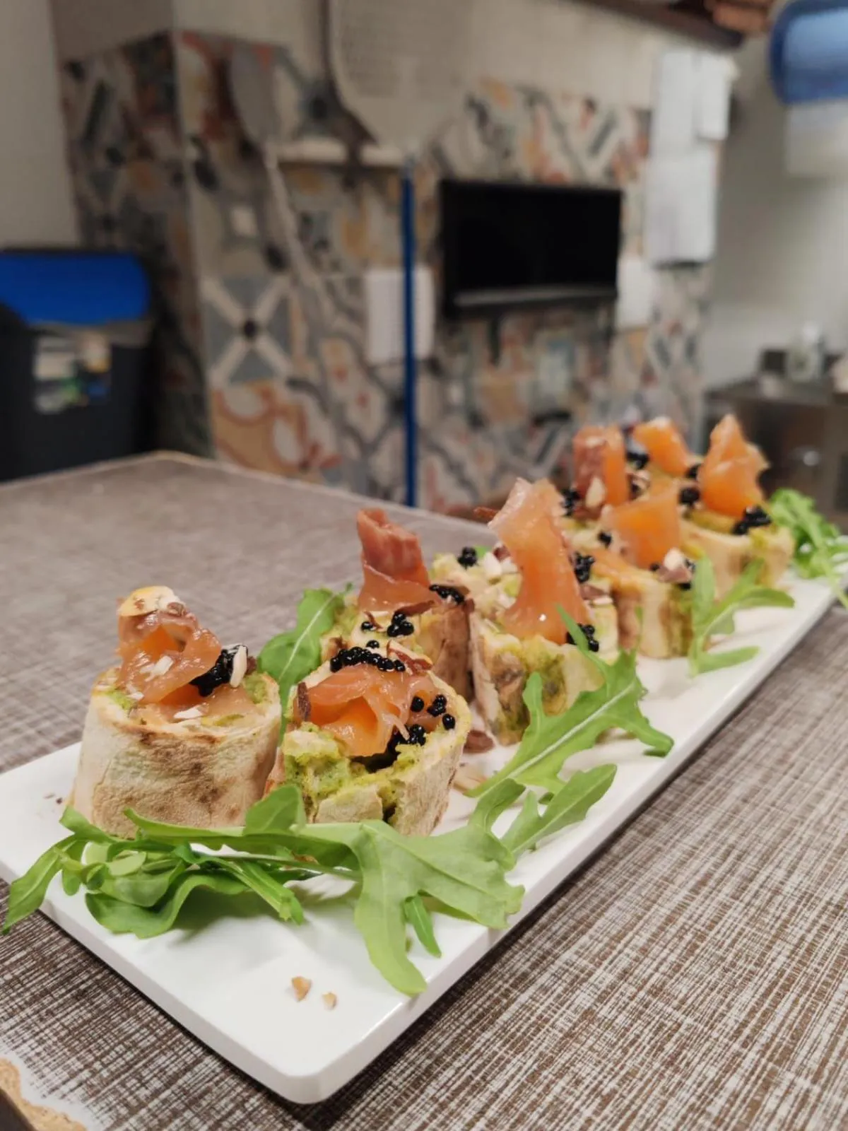 Restaurant/places to eat in BAGLIO TRAMONTANA