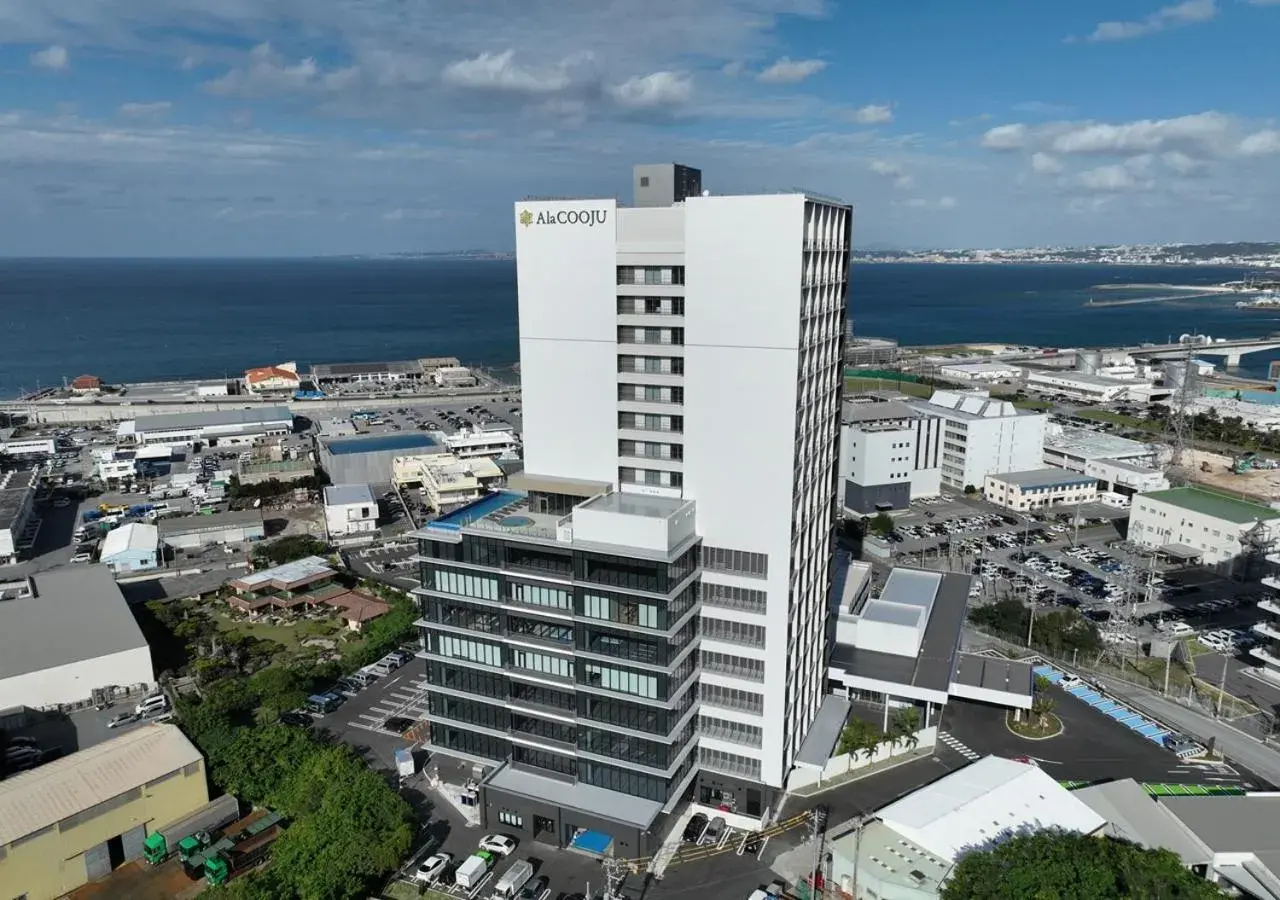 Property building in HOTEL AlaCOOJU OKINAWA Property building in HOTEL AlaCOOJU OKINAWA