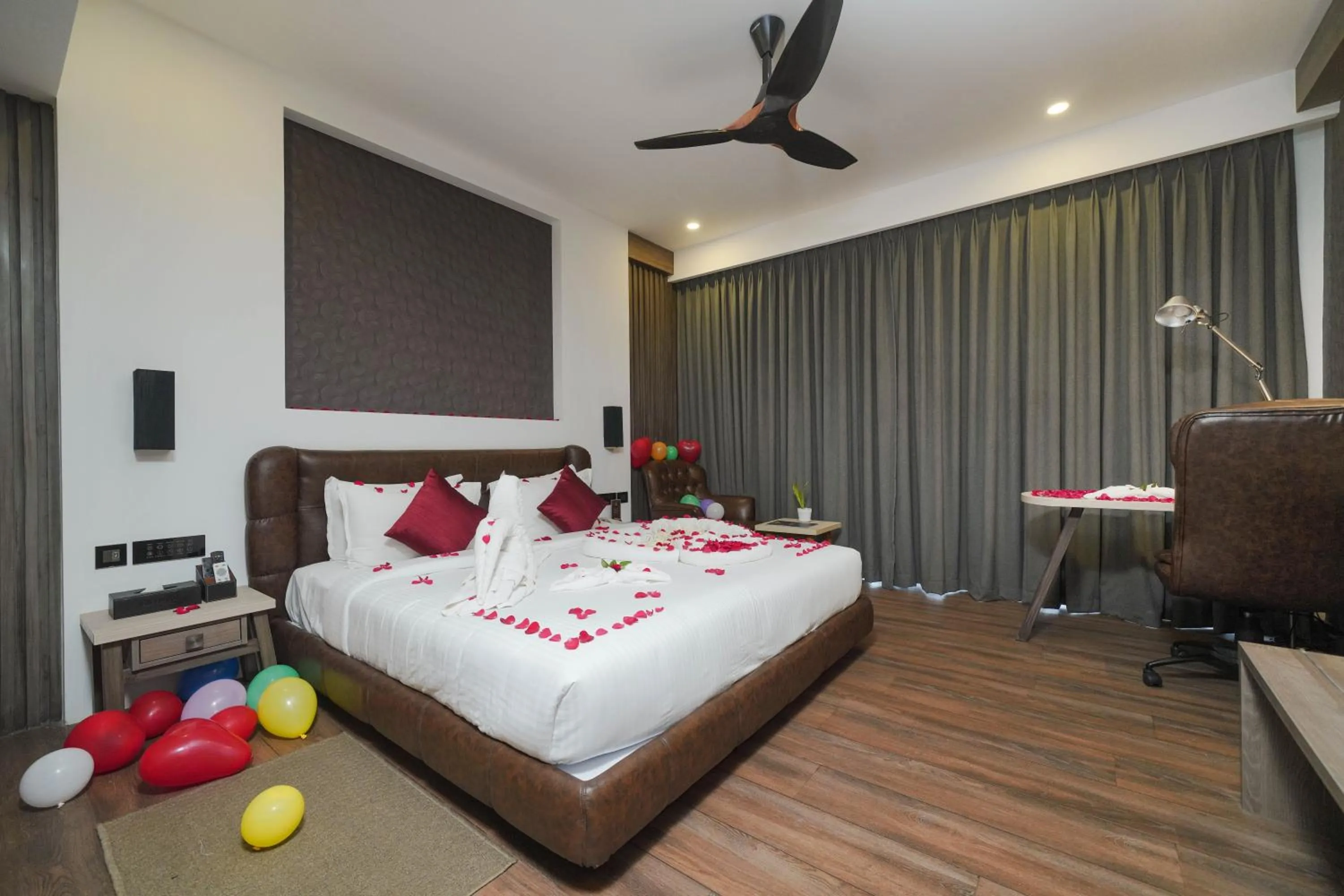 Bed in Classic Regency