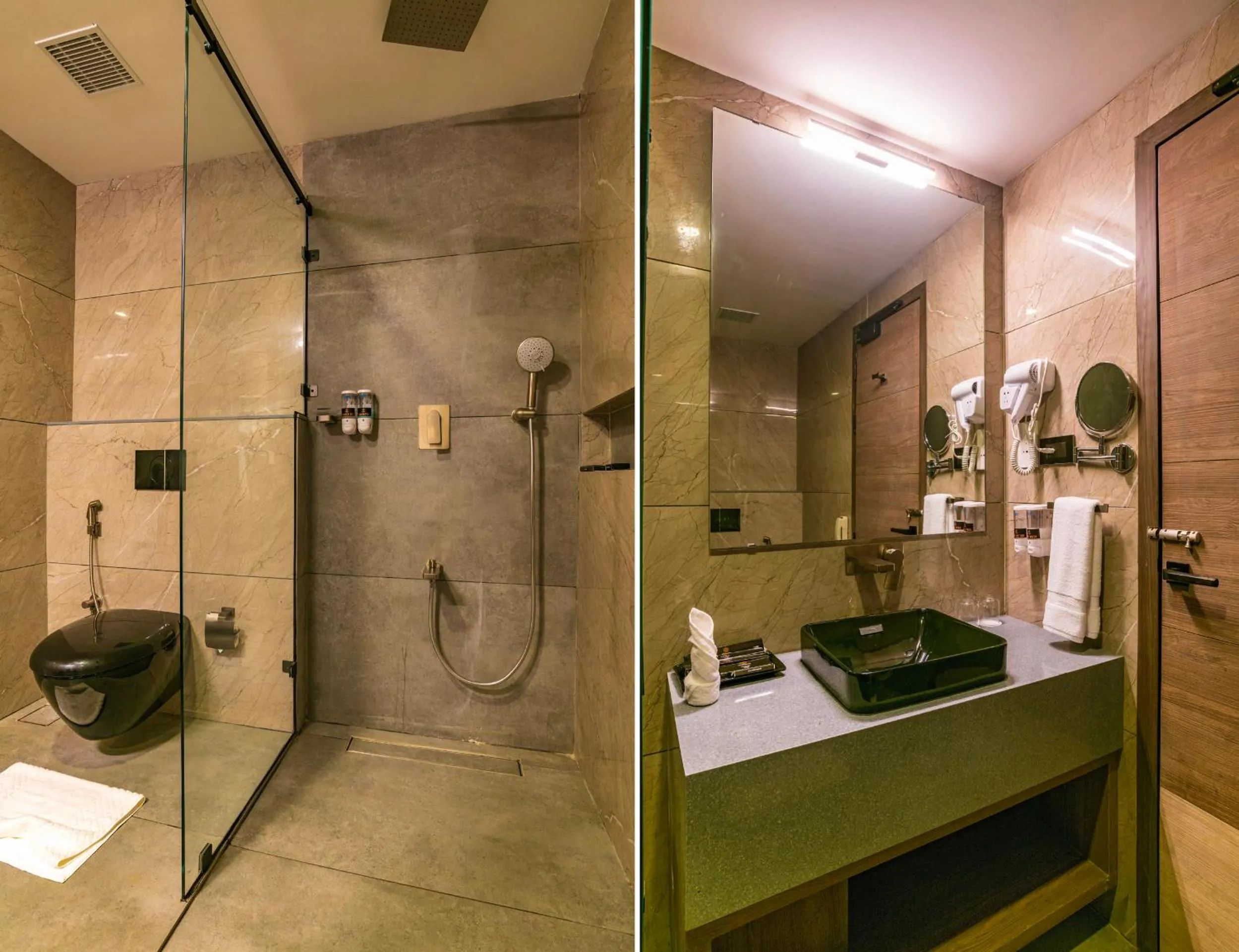 Toilet in Classic Regency