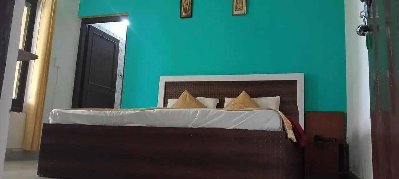 Standard King Room in Nature Hike Standard King Room in Nature Hike