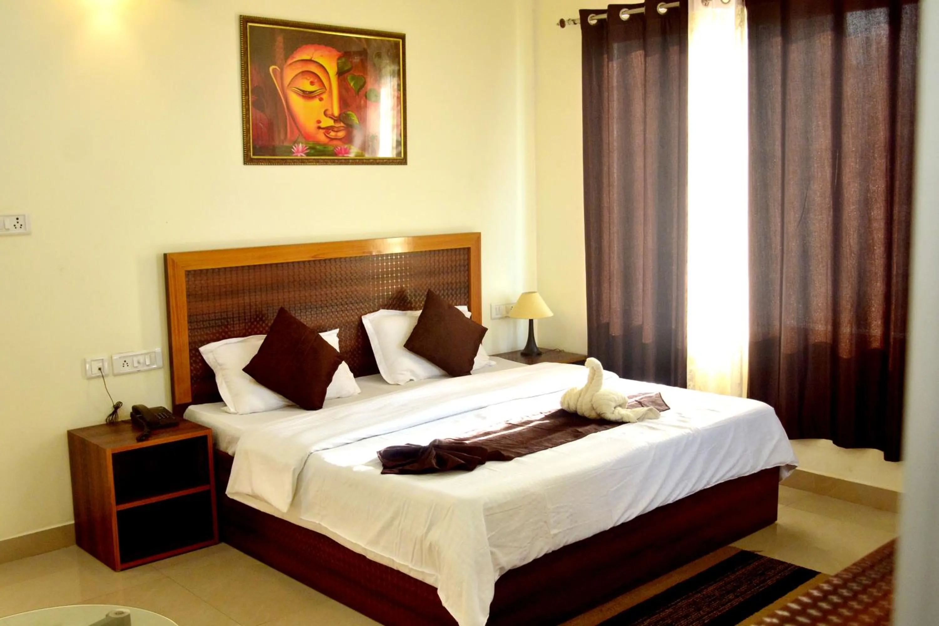 Bedroom, Bed in Nature Hike