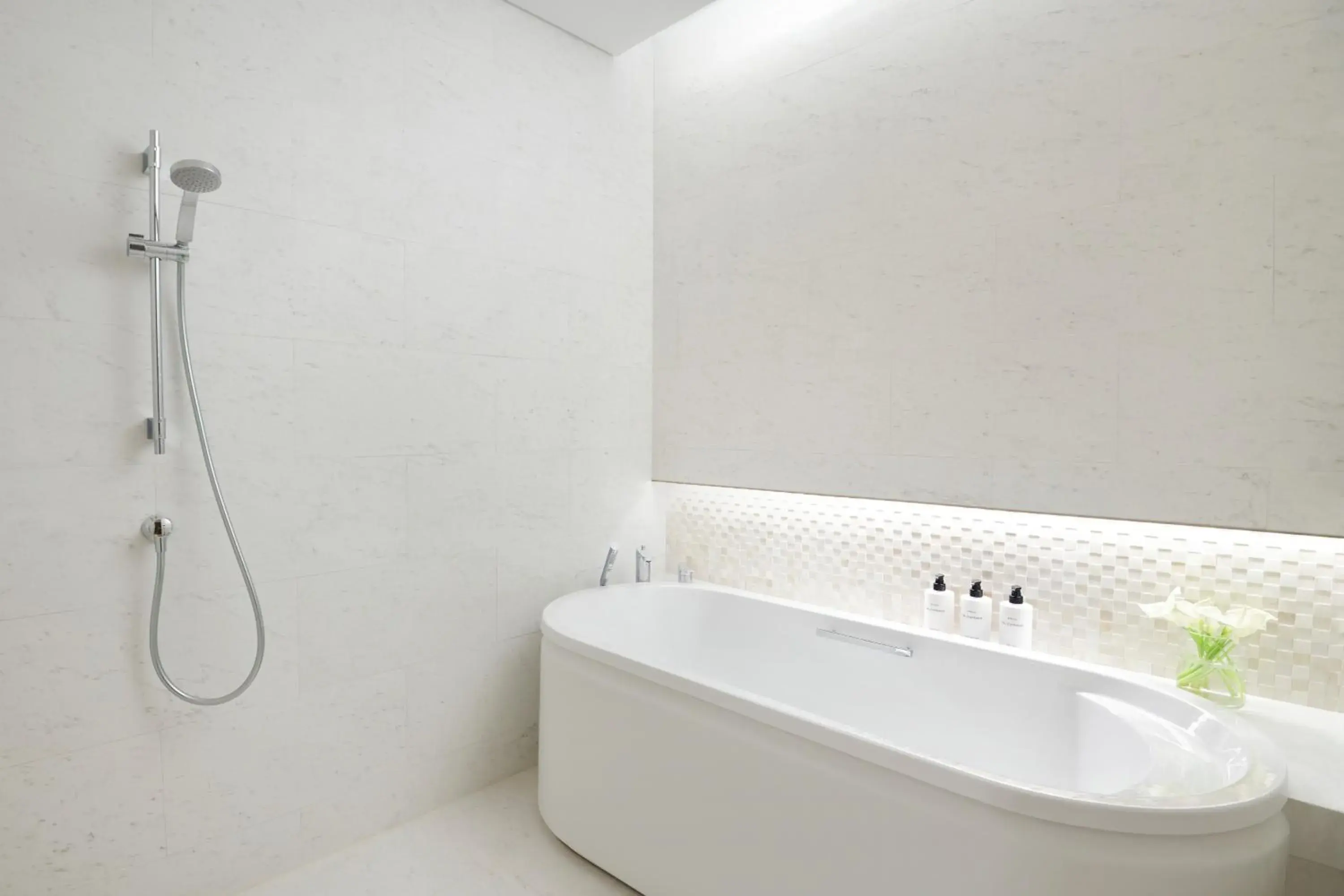 Bathroom in InterContinental Residences Abu Dhabi by IHG Bathroom in InterContinental Residences Abu Dhabi by IHG