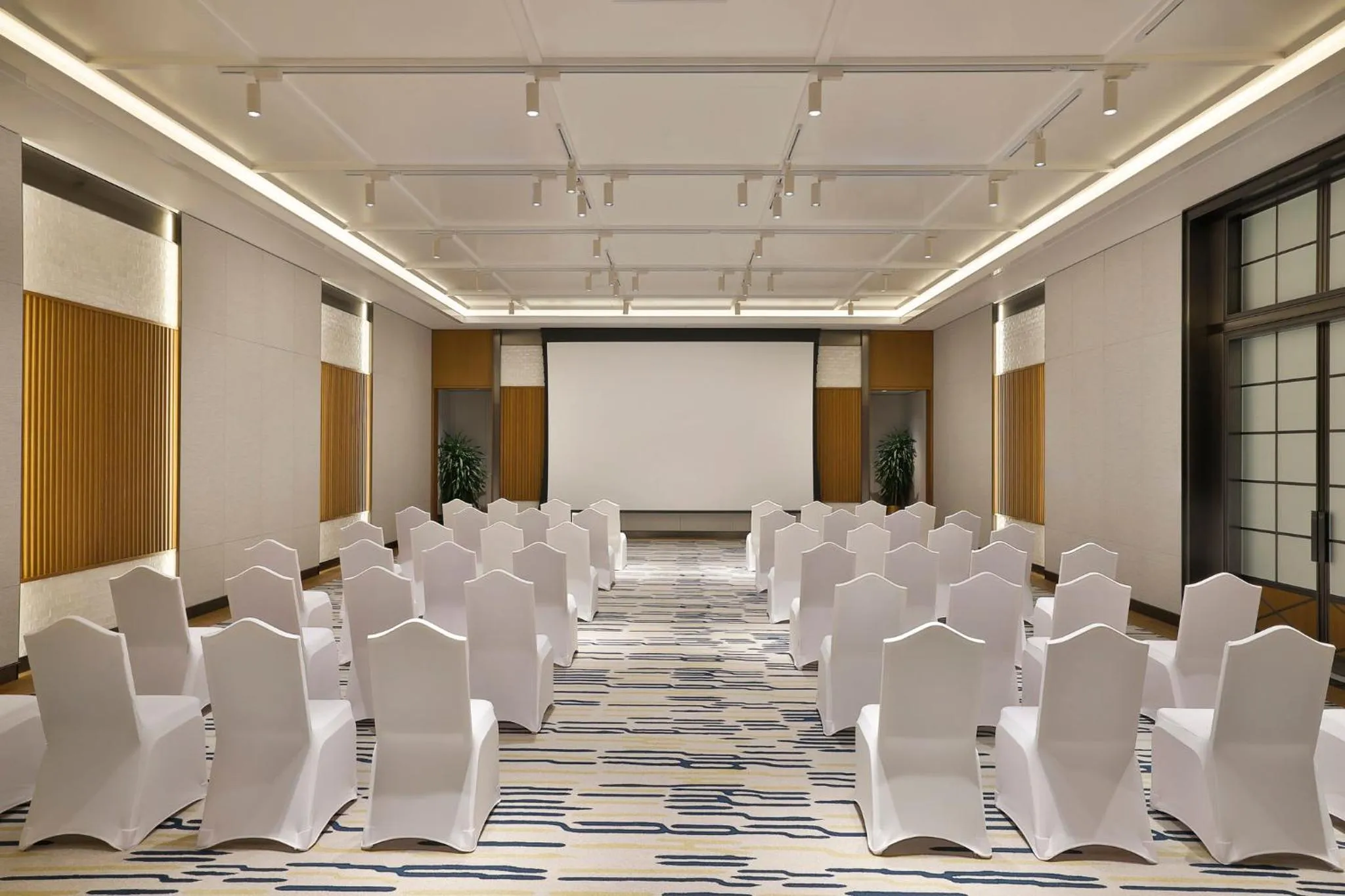Meeting/conference room in InterContinental Residences Abu Dhabi by IHG