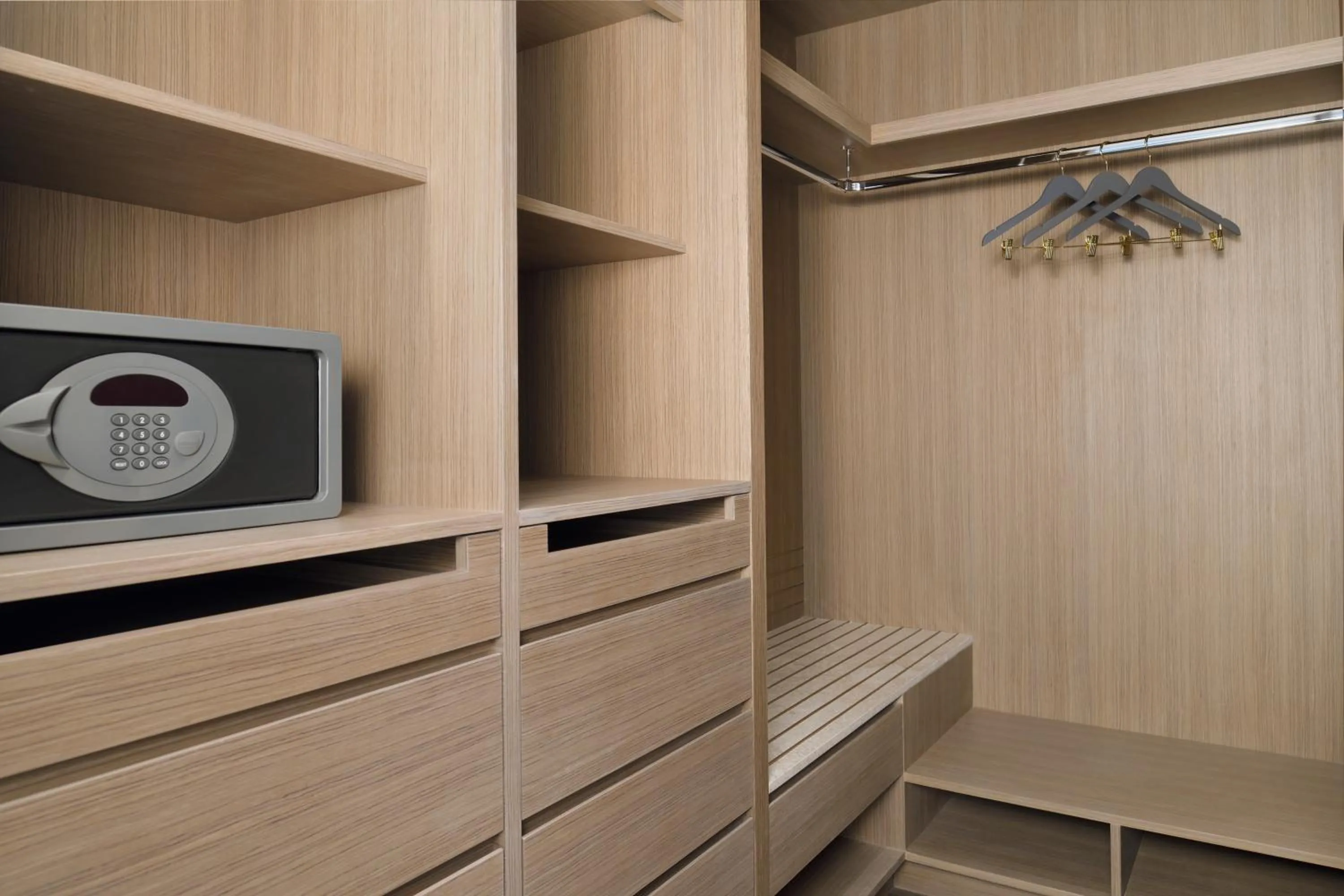 safe in InterContinental Residences Abu Dhabi by IHG