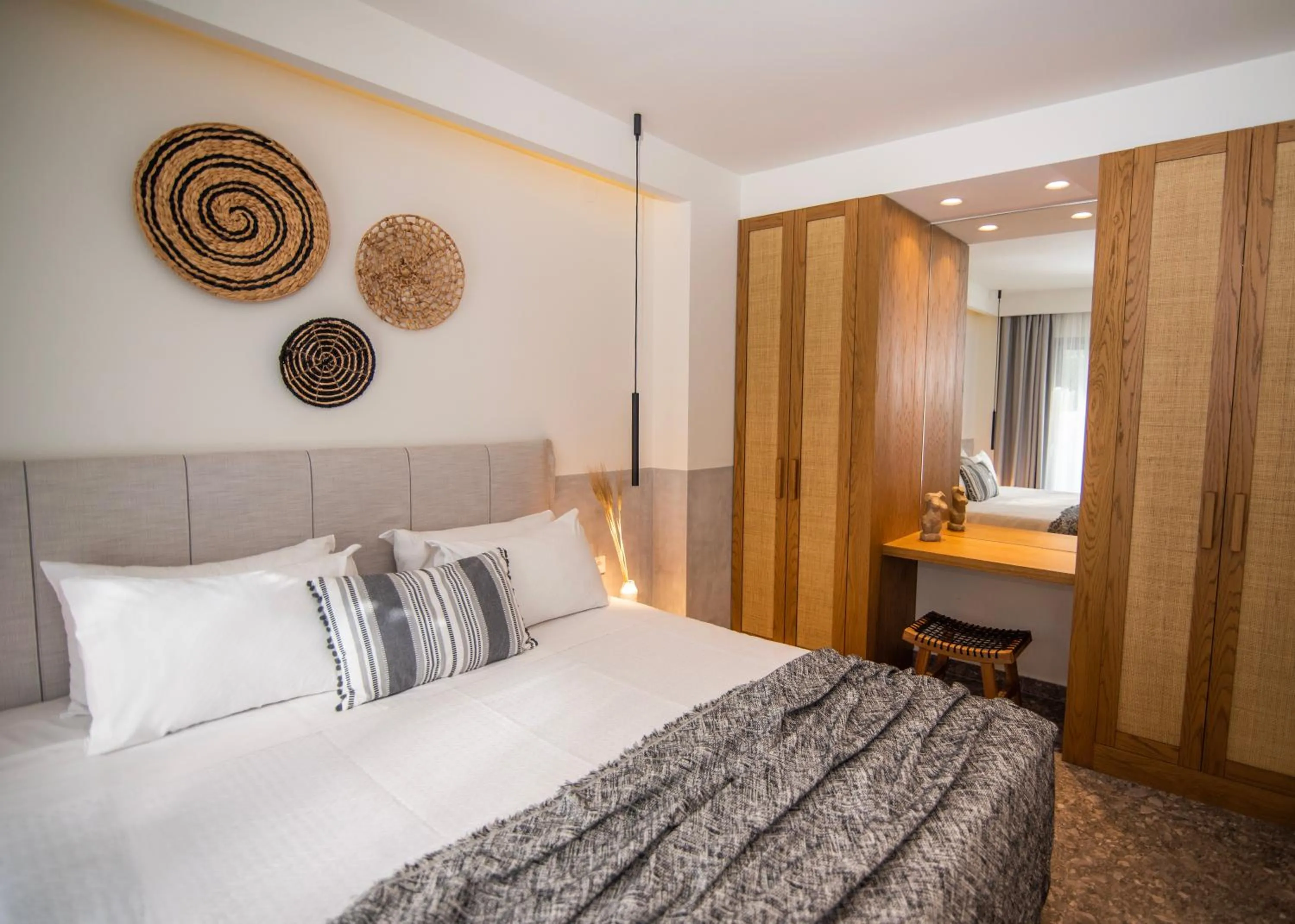 Bed in Kaktus Suites Private Pool
