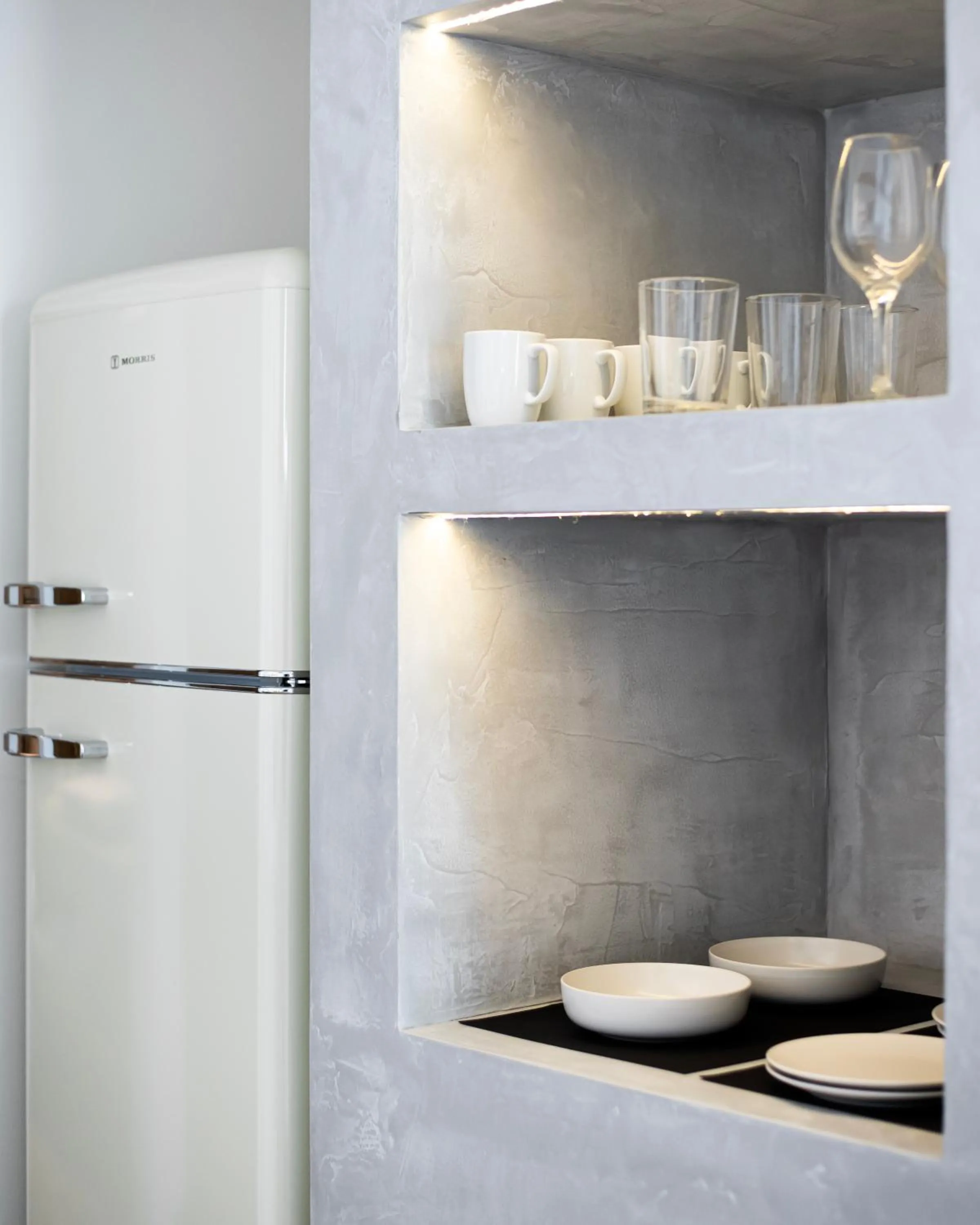 wardrobe in Kaktus Suites Private Pool