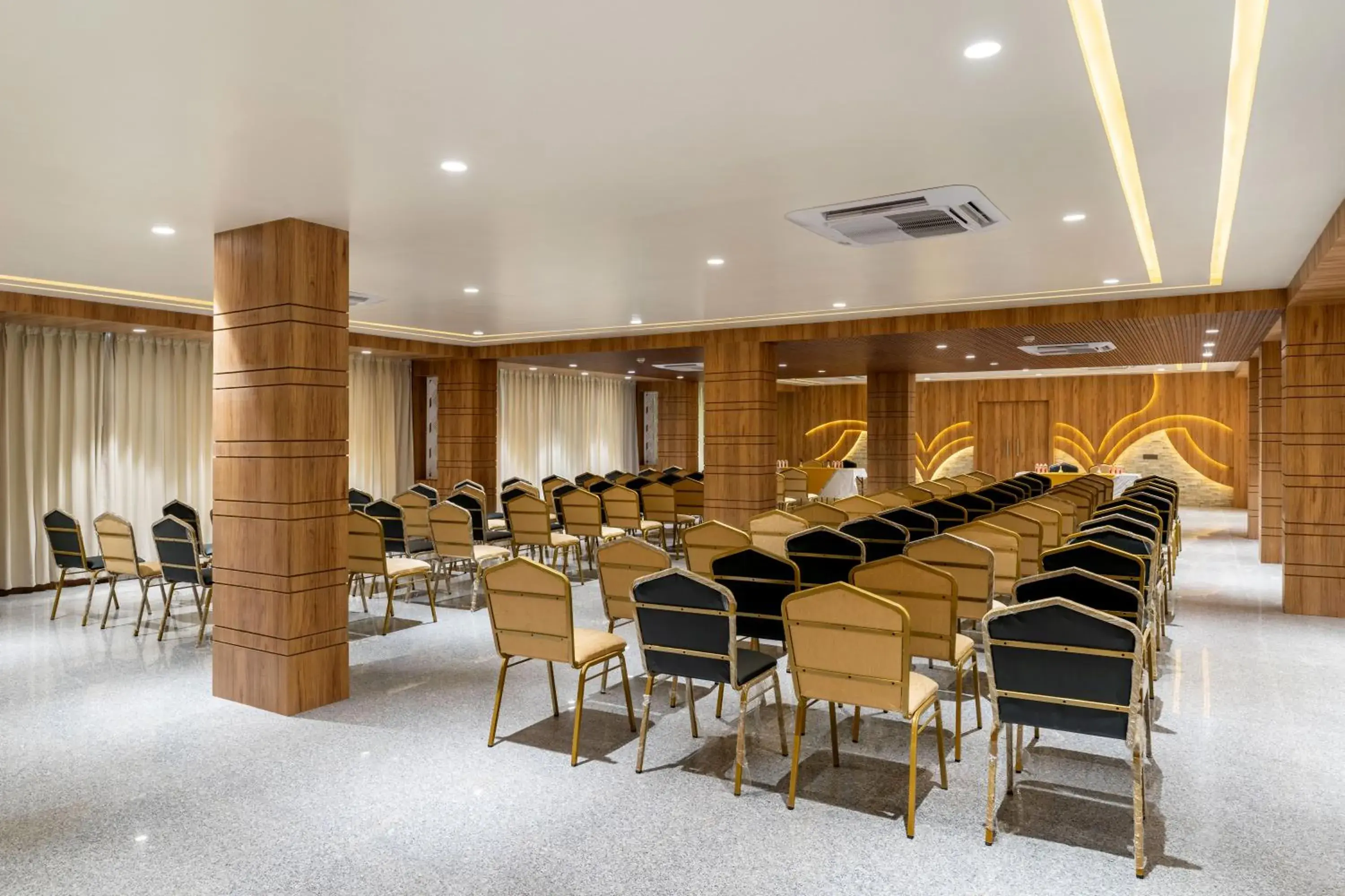 Meeting/conference room in Redolence Aravali Tree Meeting/conference room in Redolence Aravali Tree