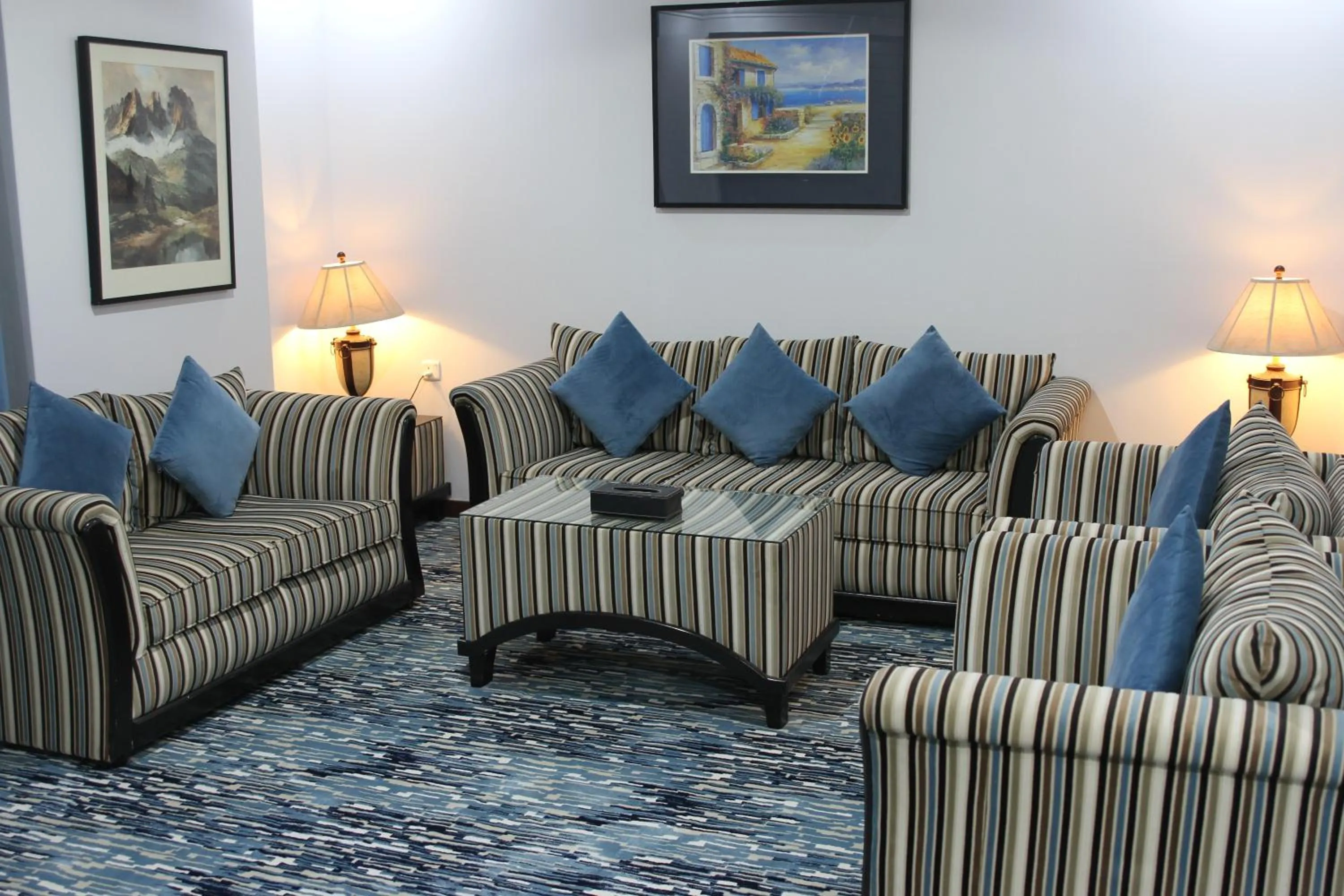 Living room in Carawan Al Khaleej Hotel Olaya