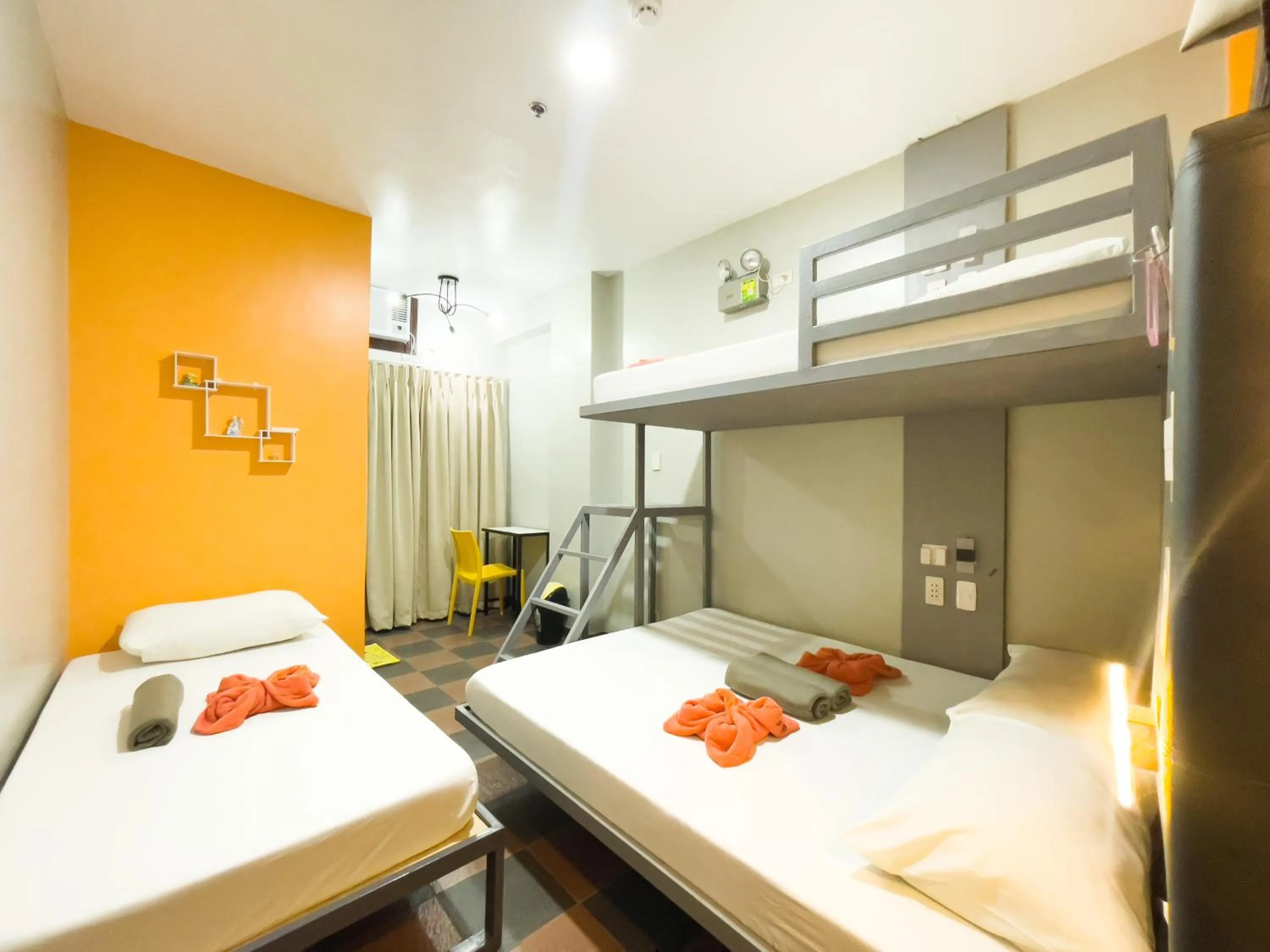 Bed in Corazon Tourist Inn