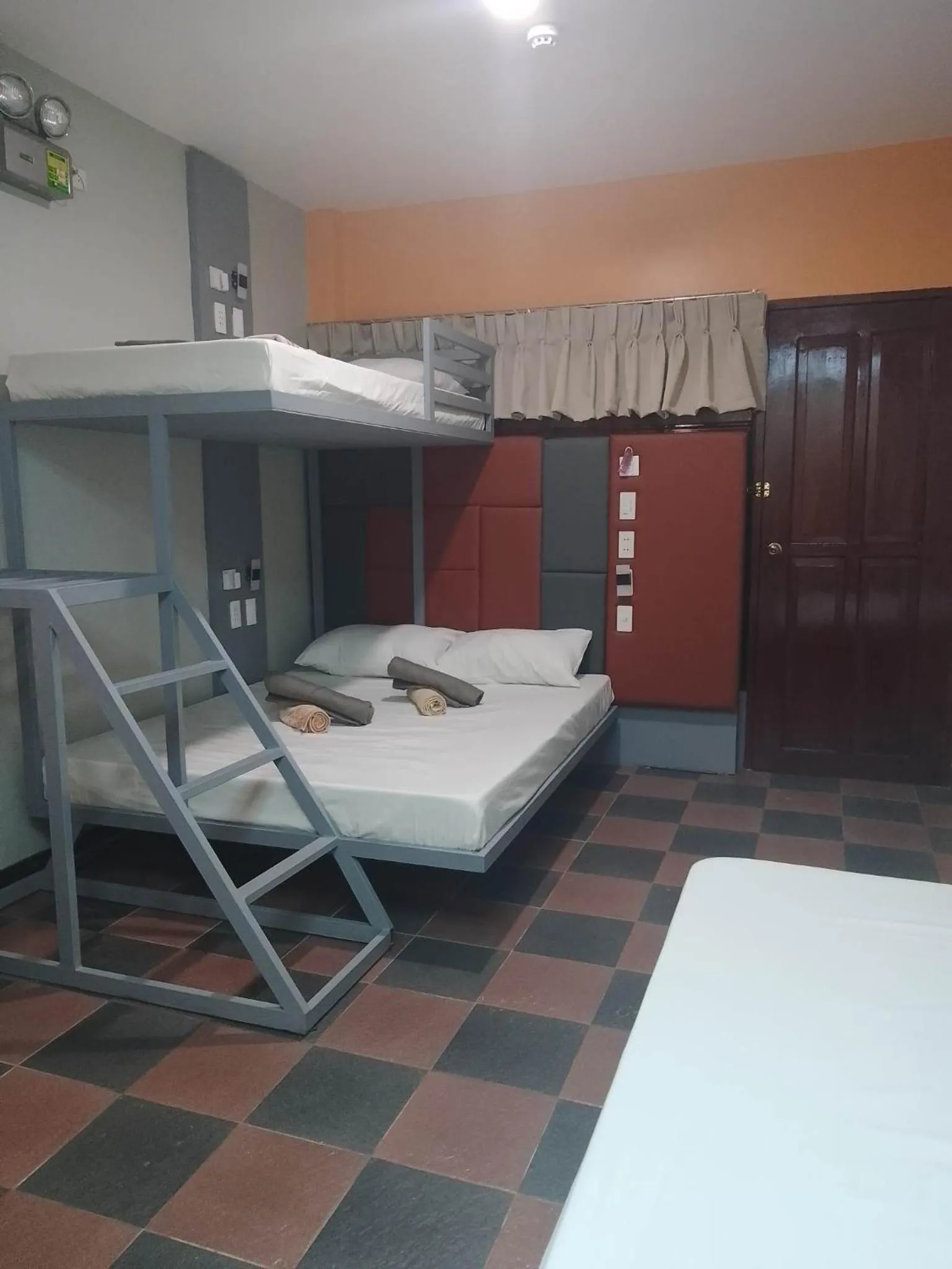 Bed in Corazon Tourist Inn