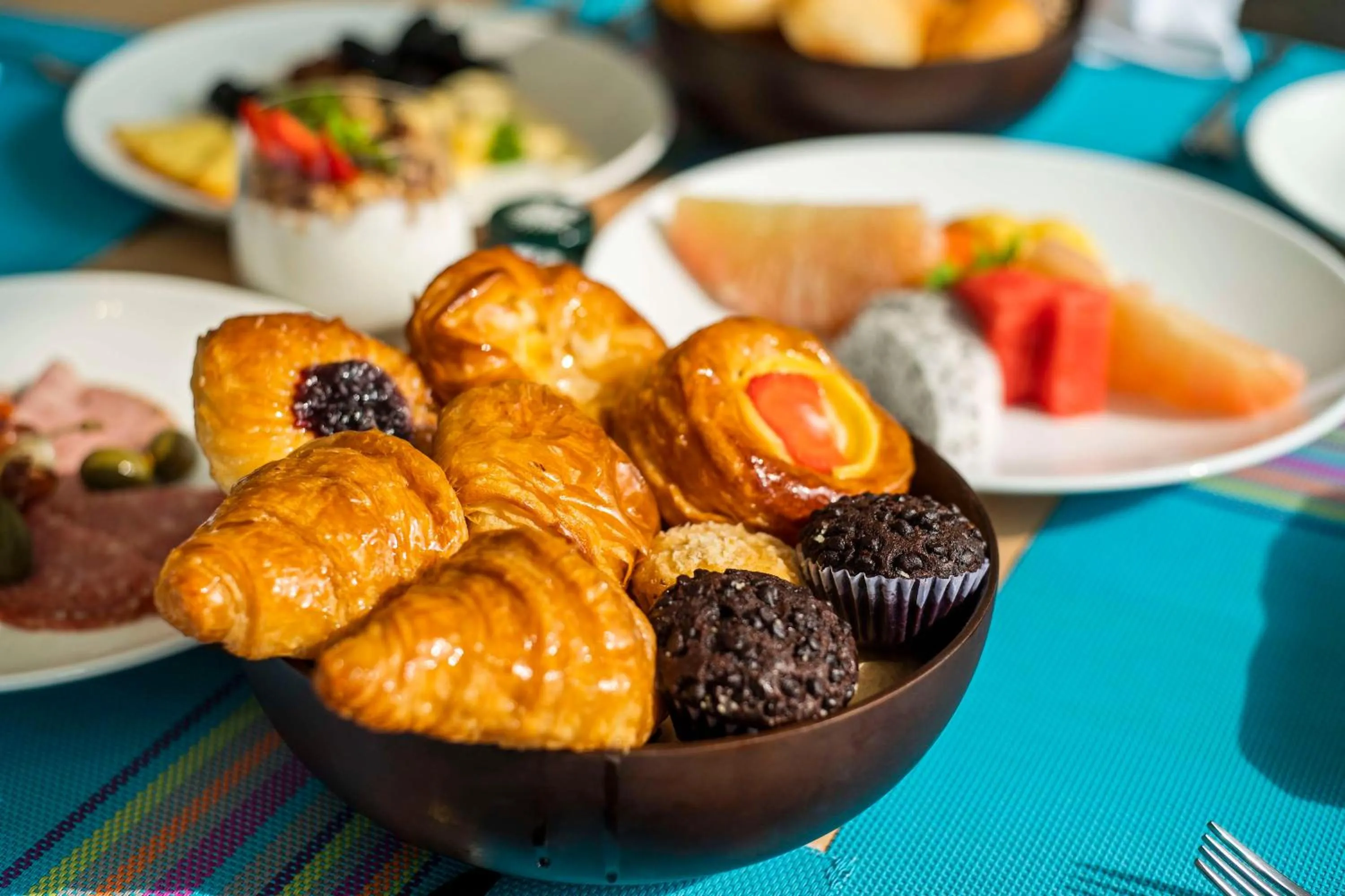 Breakfast in Dhawa Ho Tram