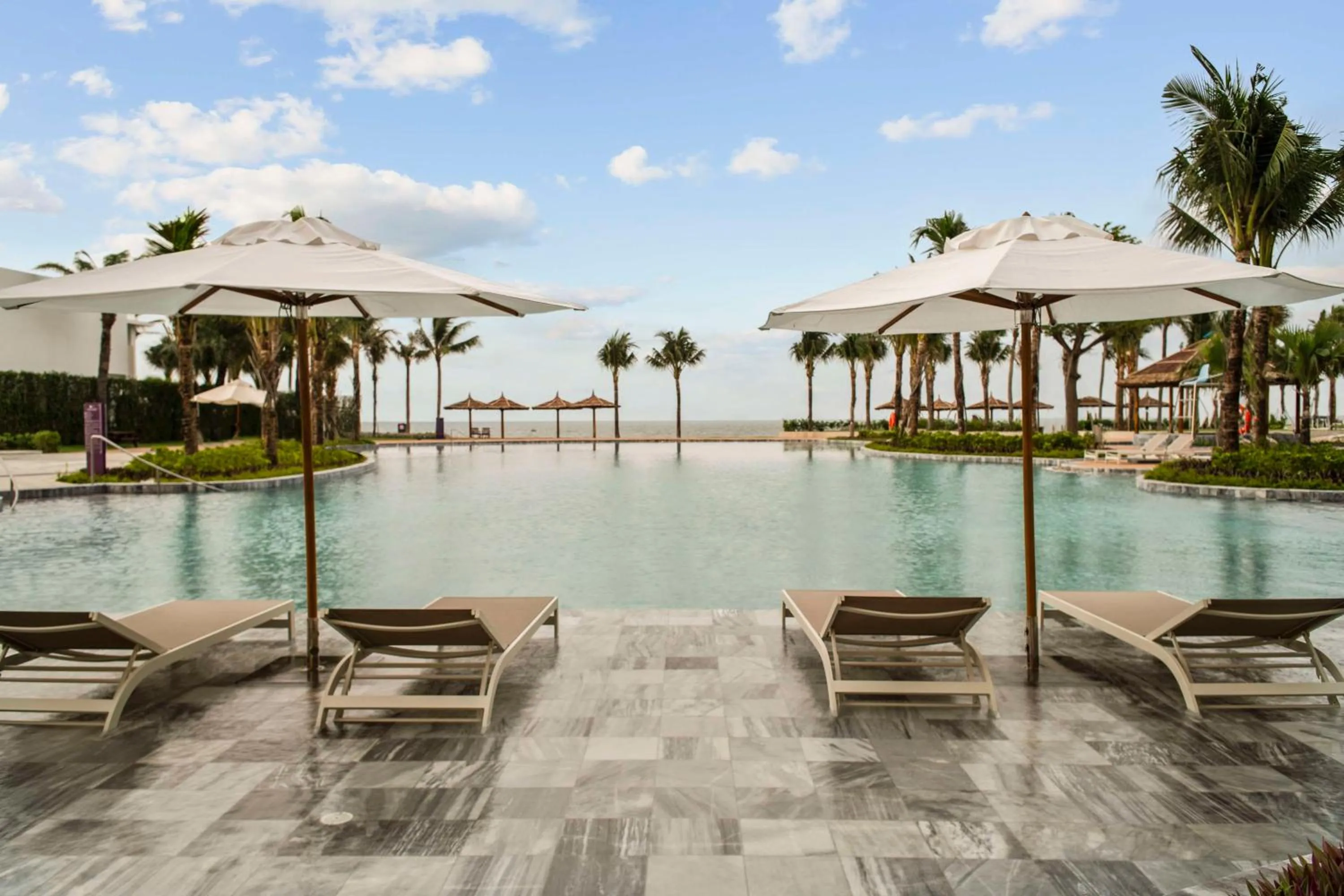 Pool view in Dhawa Ho Tram