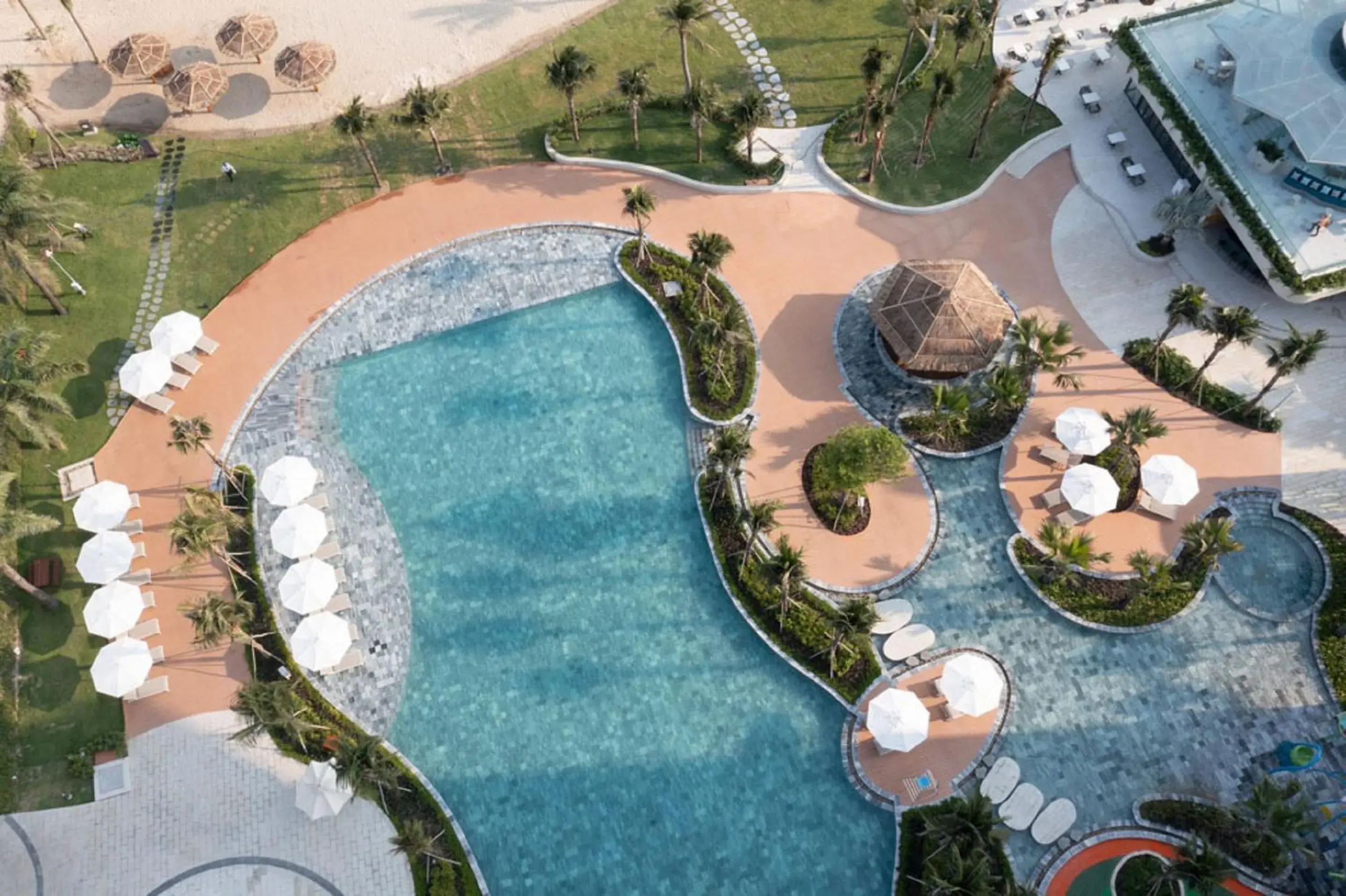 Pool view in Dhawa Ho Tram Pool view in Dhawa Ho Tram