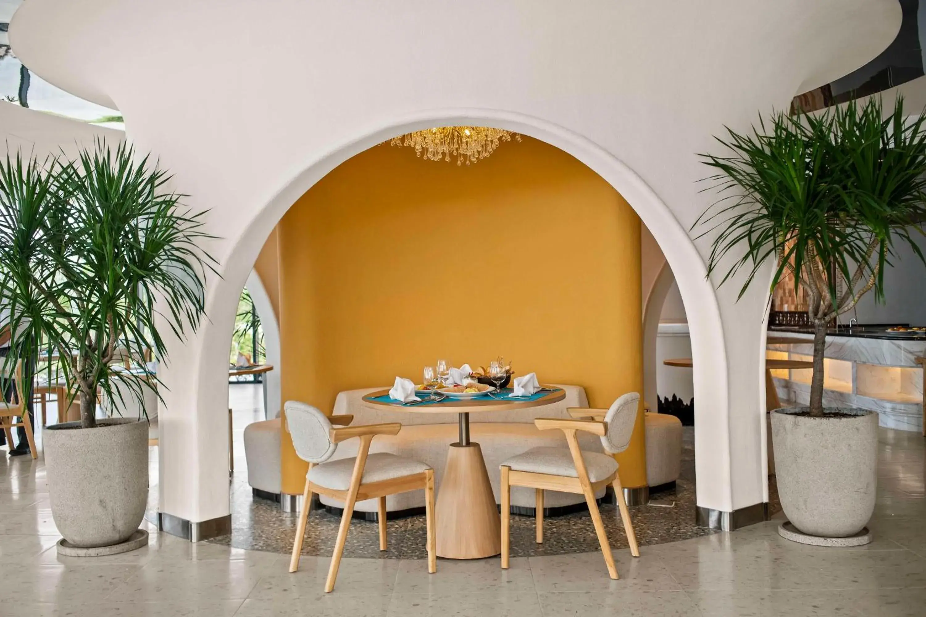 Restaurant/places to eat in Dhawa Ho Tram Restaurant/places to eat in Dhawa Ho Tram