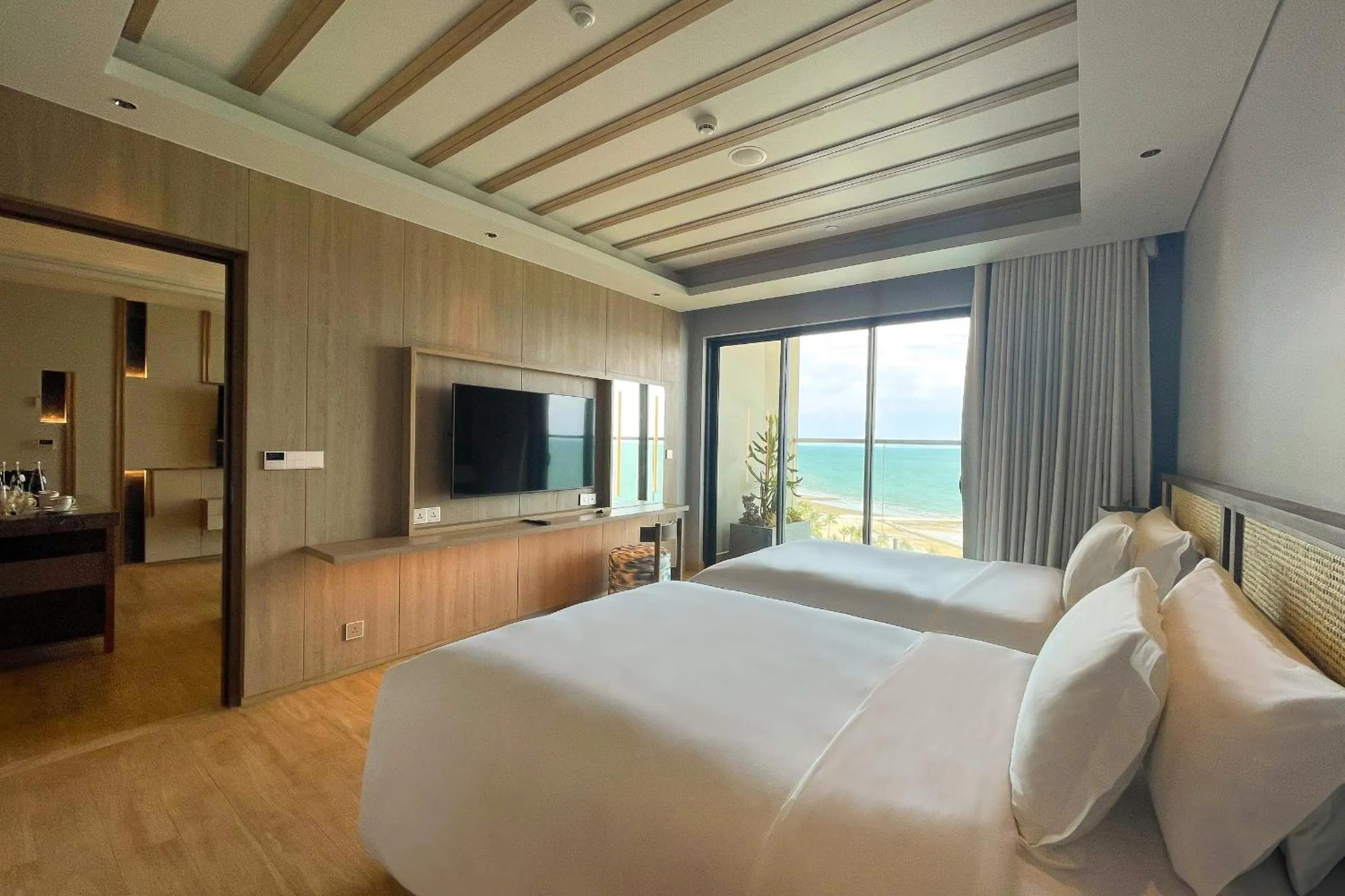 Bedroom, Bed in Dhawa Ho Tram