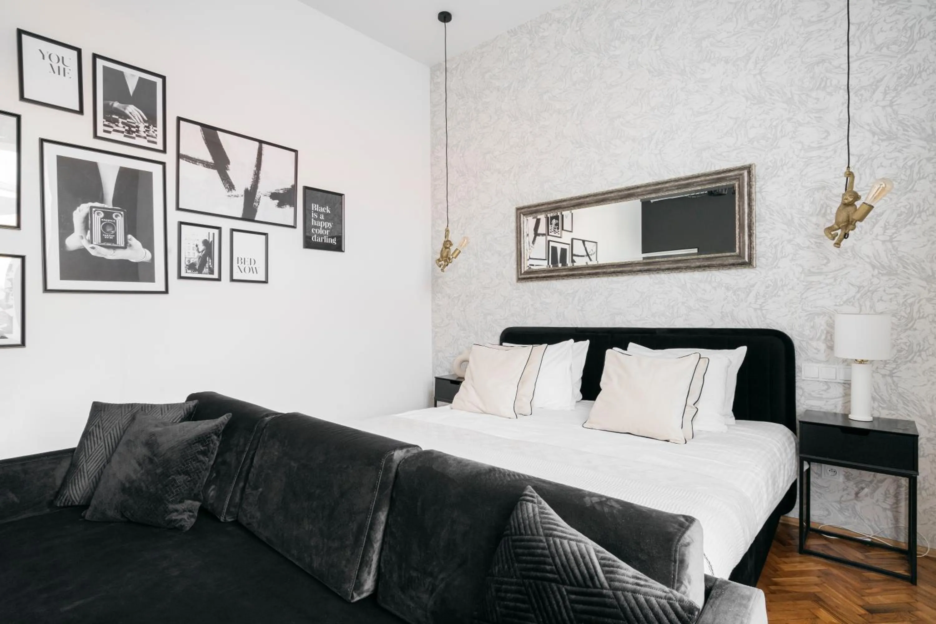 Bed in Crystal House II - LoftAffair Collection