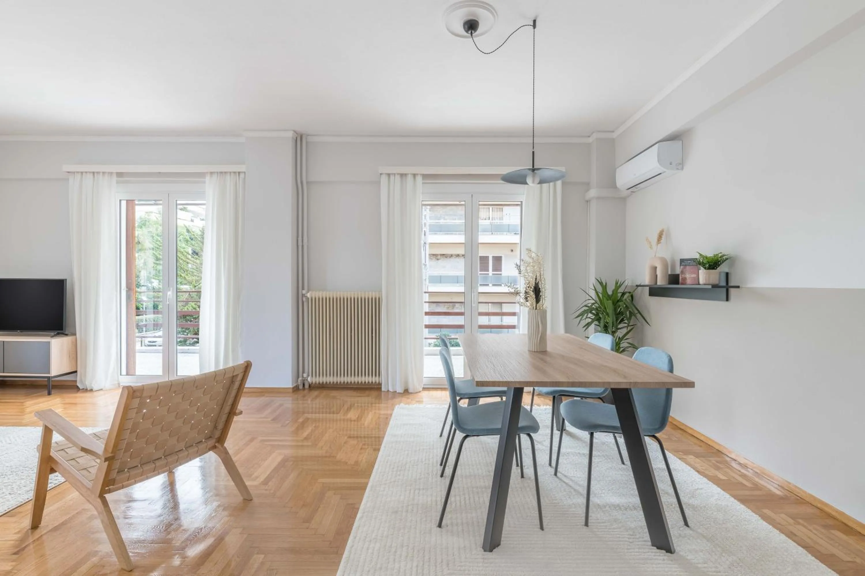 Dining area in Homey 2BR Apartment in Cholargos by UPSTREET