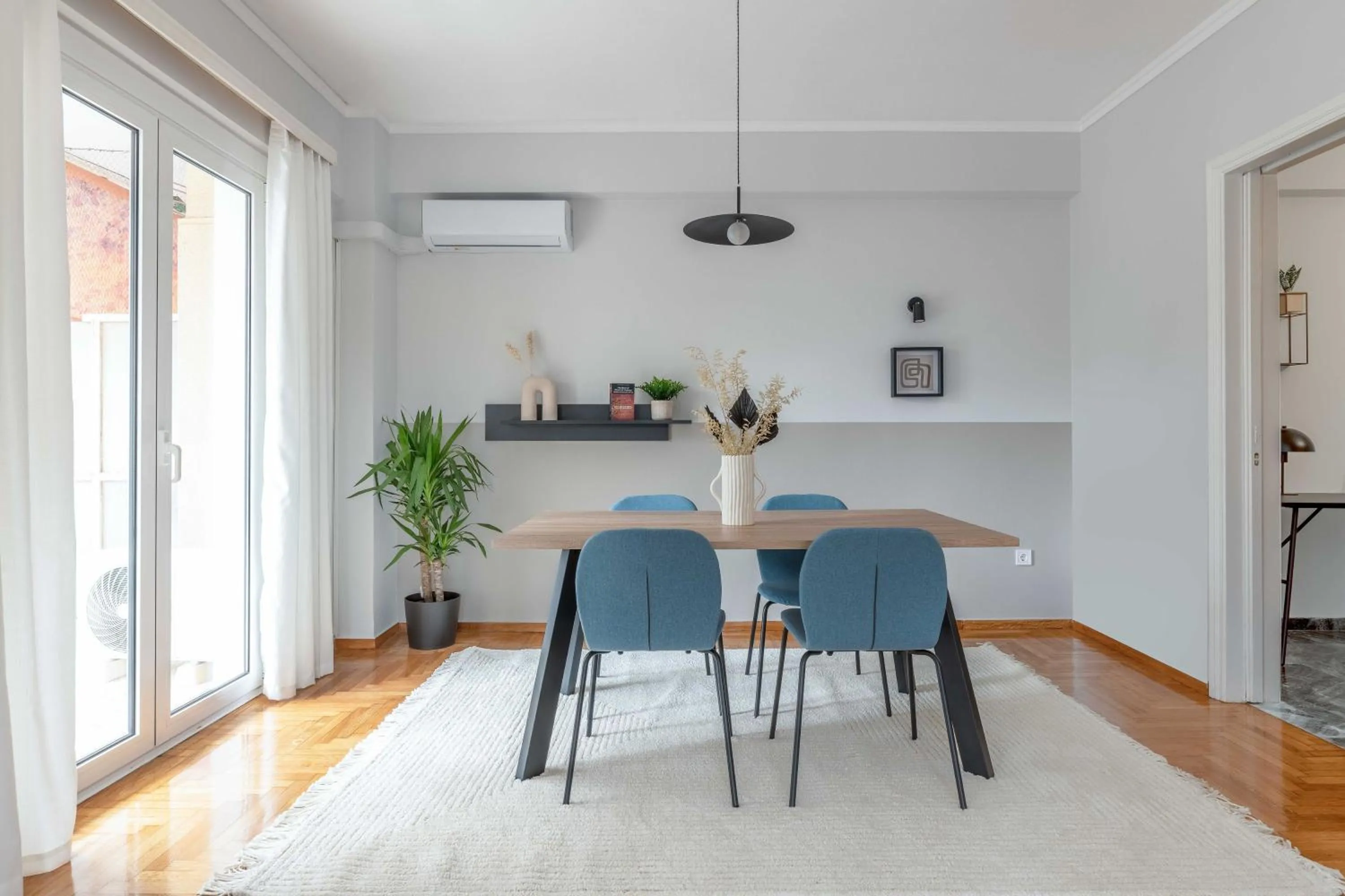 Dining area in Homey 2BR Apartment in Cholargos by UPSTREET