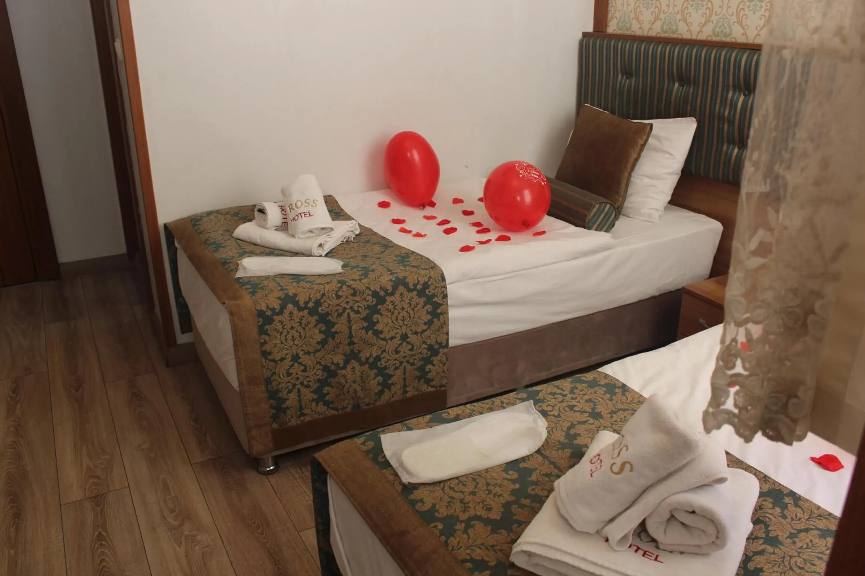 Standard Twin Room in GROSS HOTEL Standard Twin Room in GROSS HOTEL