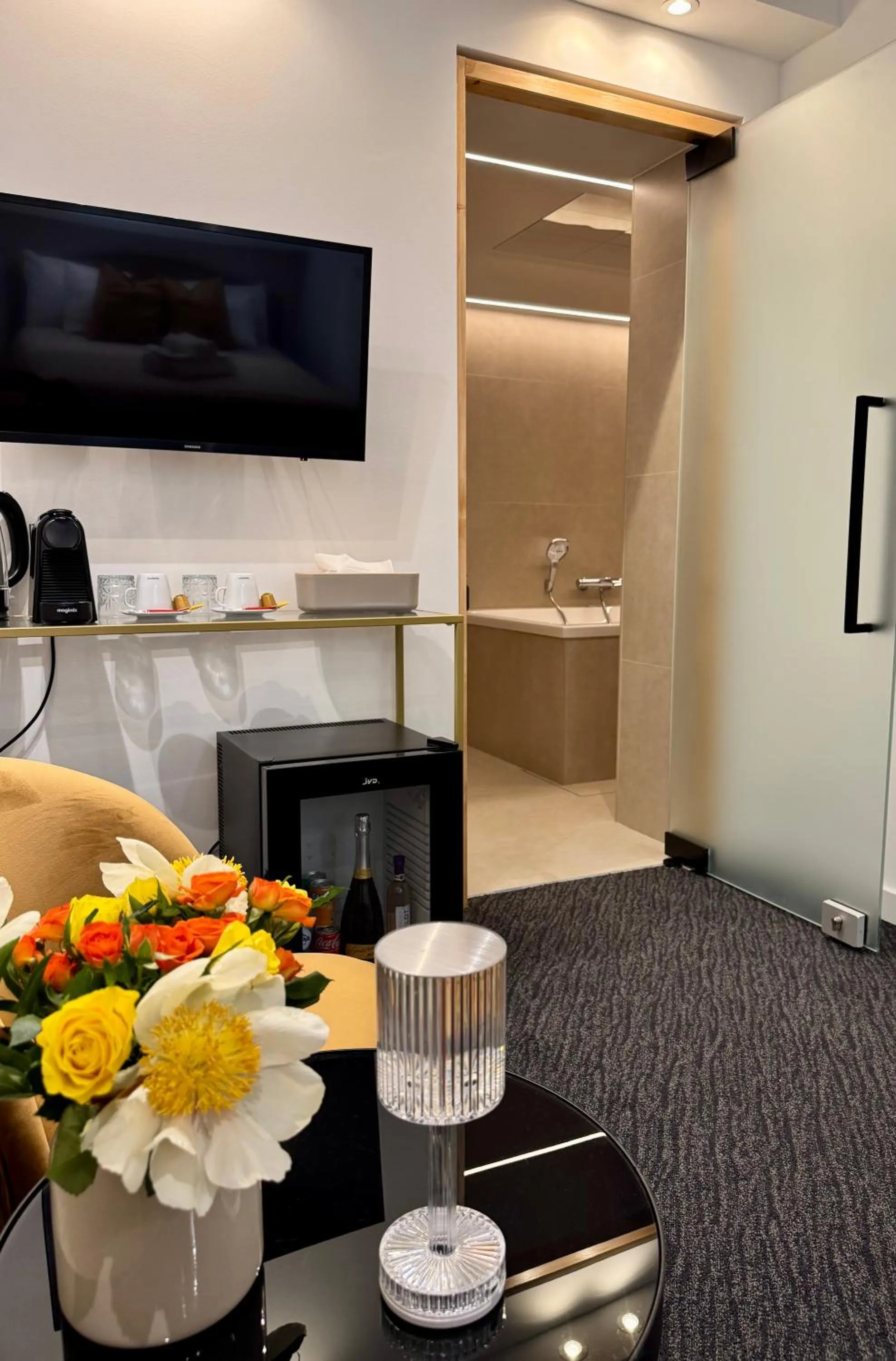 Photo of the whole room in Hotel de Maître de Vaughan