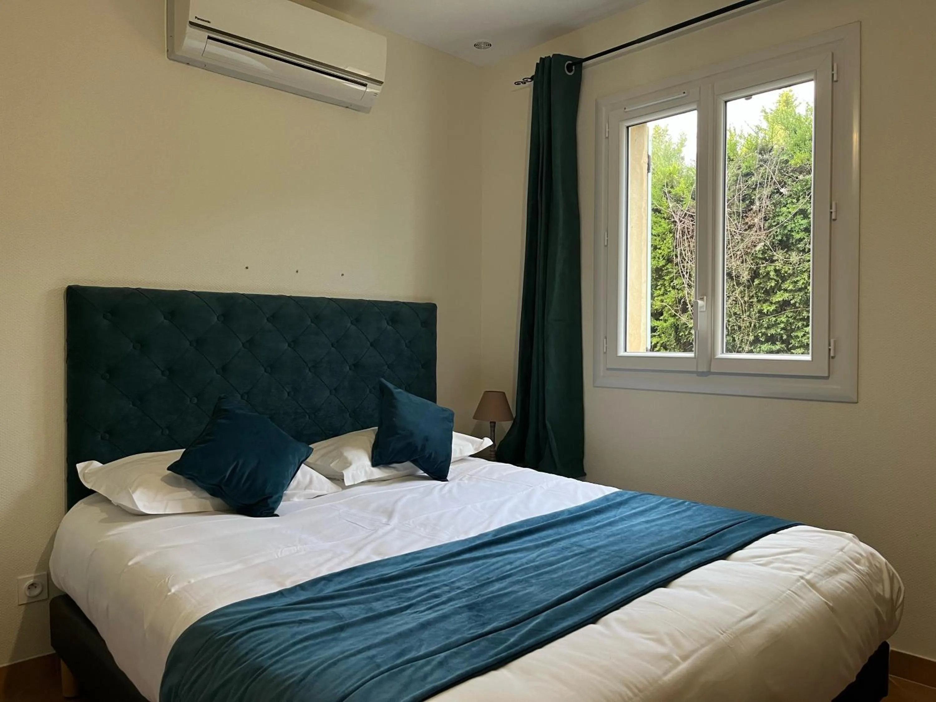 Standard Single Room with Shower in Le Gîte du Festival Sud Aqua - Avignon TGV