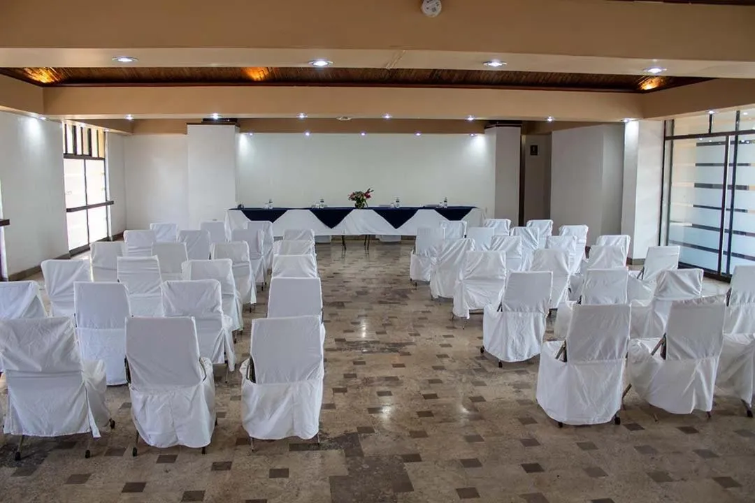 Business facilities in Hotel Villa Capri