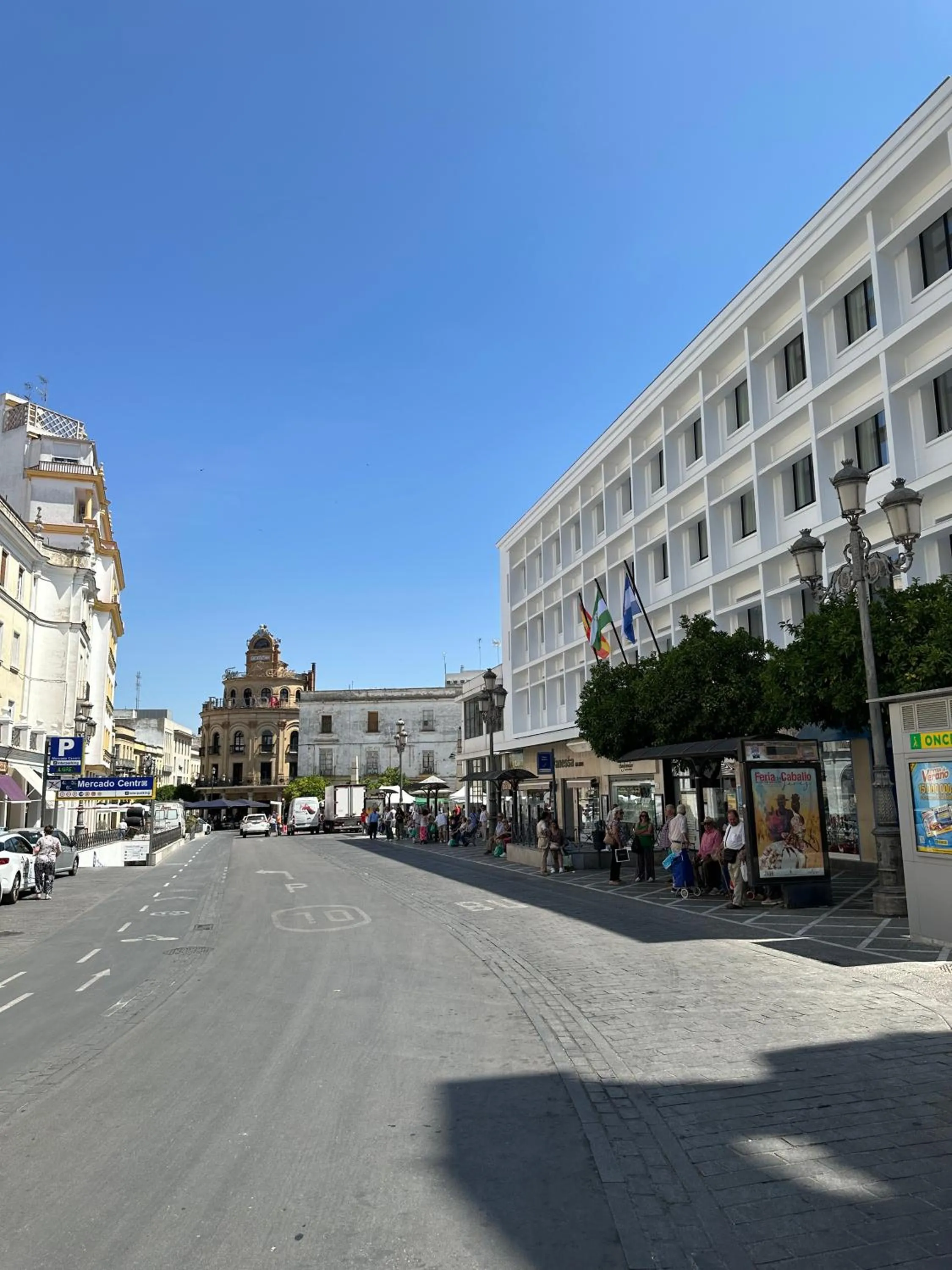 Property building in esZentrico Suites Jerez