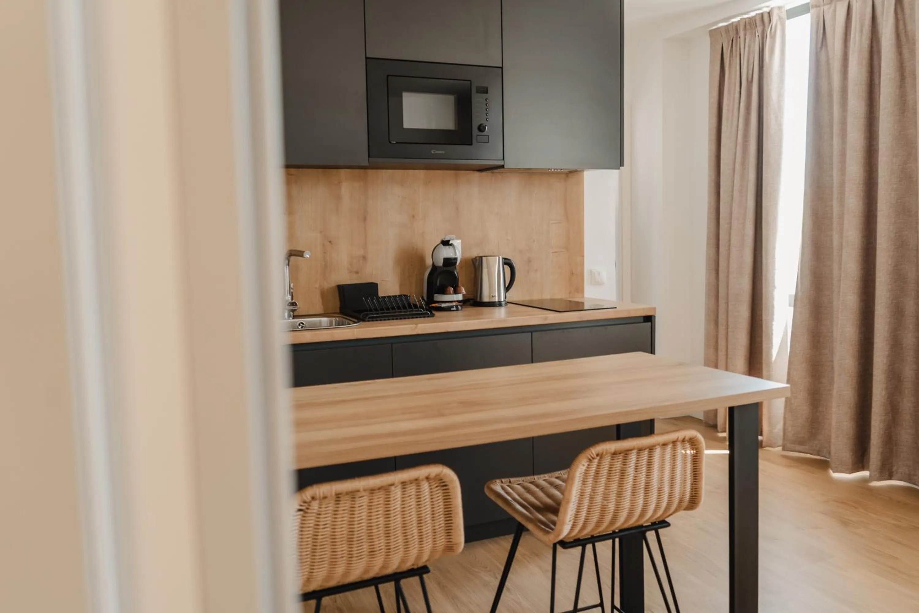 Photo of the whole room in esZentrico Suites Jerez