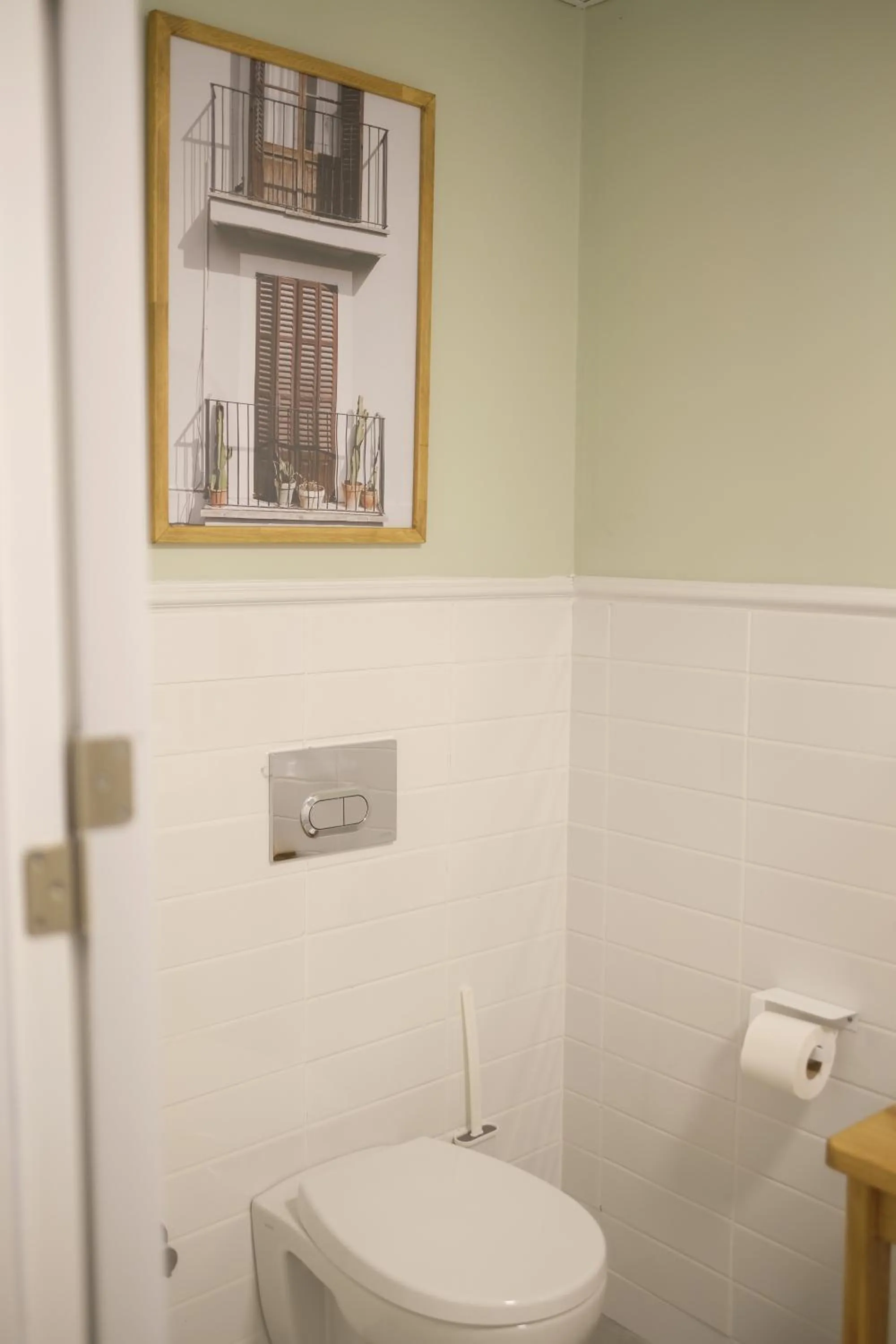 Toilet in Meshk Airport Hotel