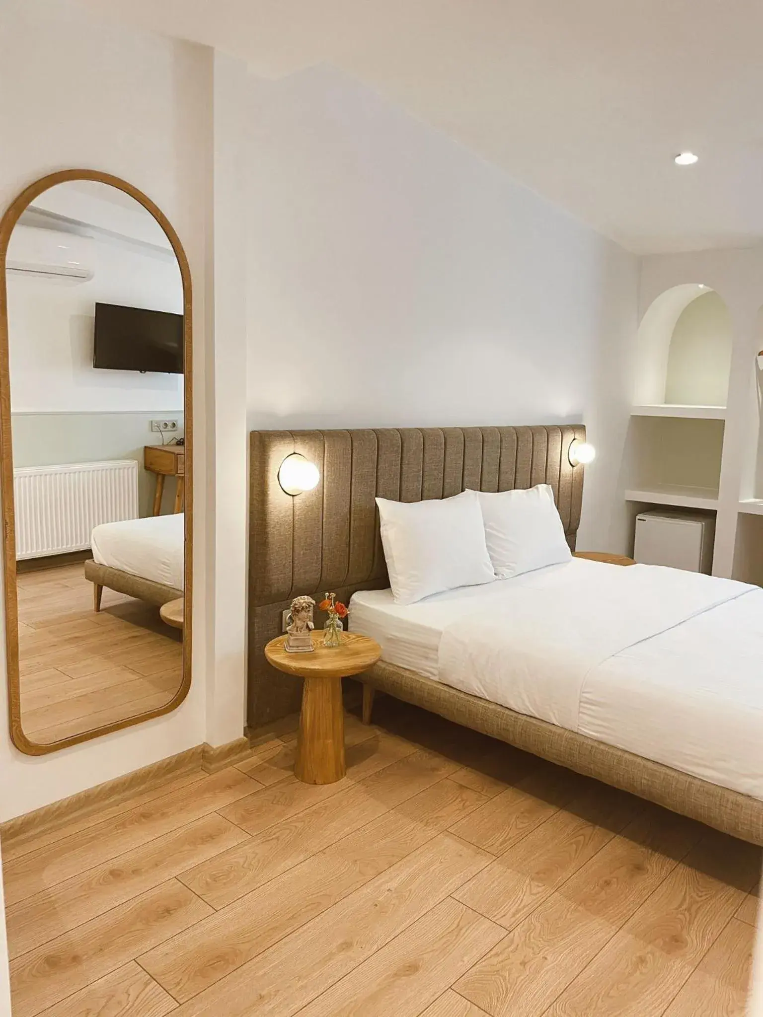 Deluxe Single Room in Meshk Airport Hotel Deluxe Single Room in Meshk Airport Hotel