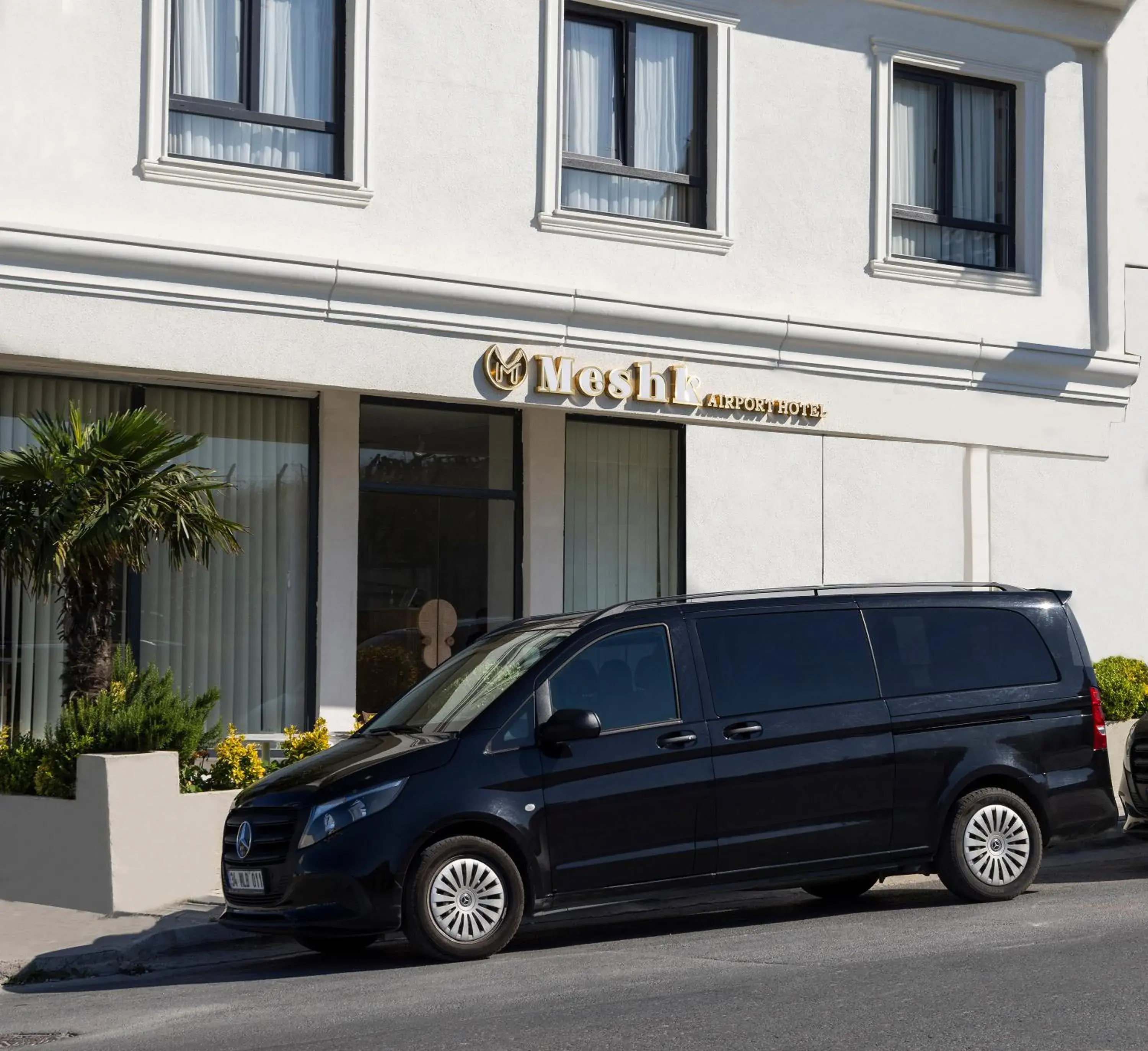 Property building in Meshk Airport Hotel Property building in Meshk Airport Hotel