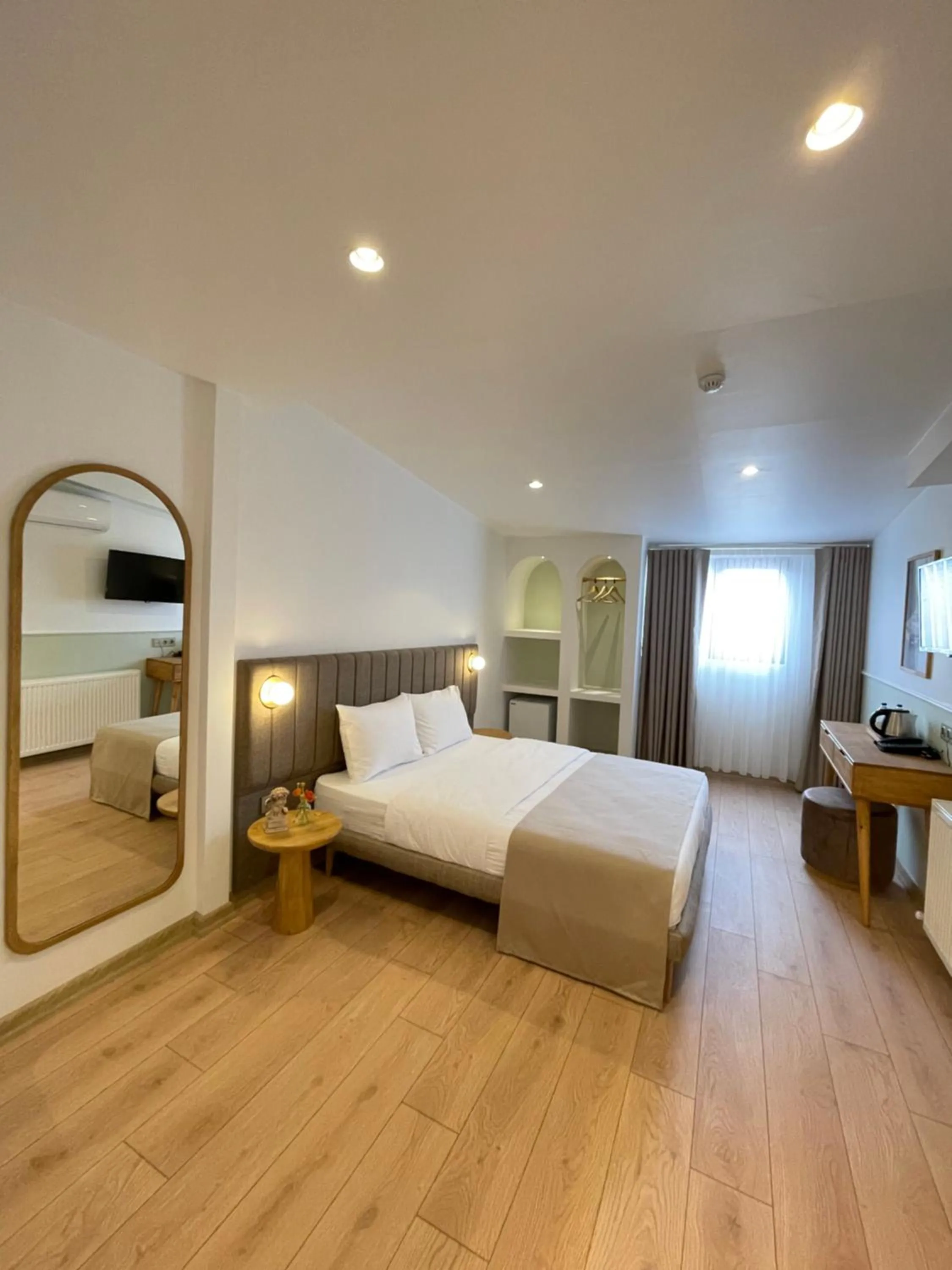 Bed in Meshk Airport Hotel