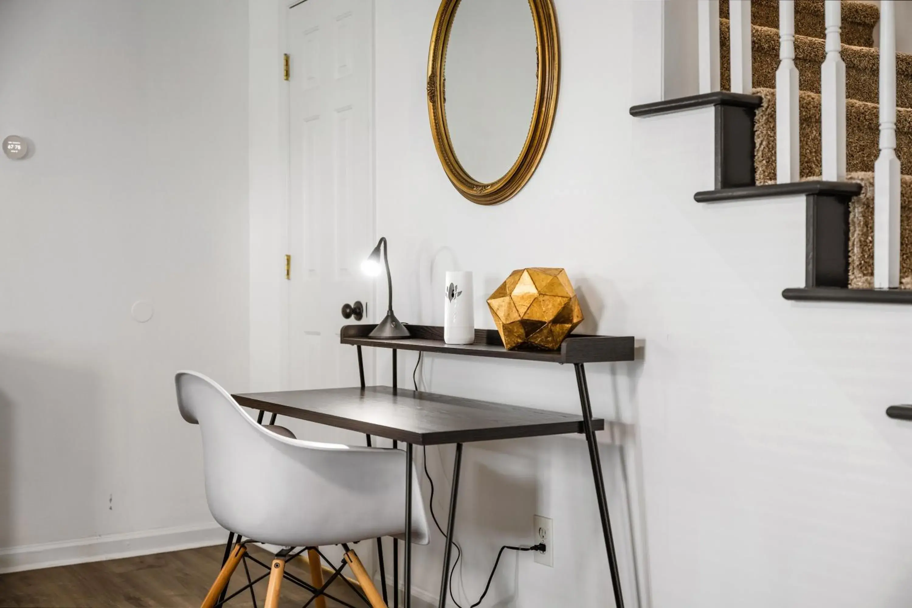 Three-Bedroom Apartment in DTPrivacy*KidsFriendly*PetFriendly*300M*Walkable Three-Bedroom Apartment in DTPrivacy*KidsFriendly*PetFriendly*300M*Walkable