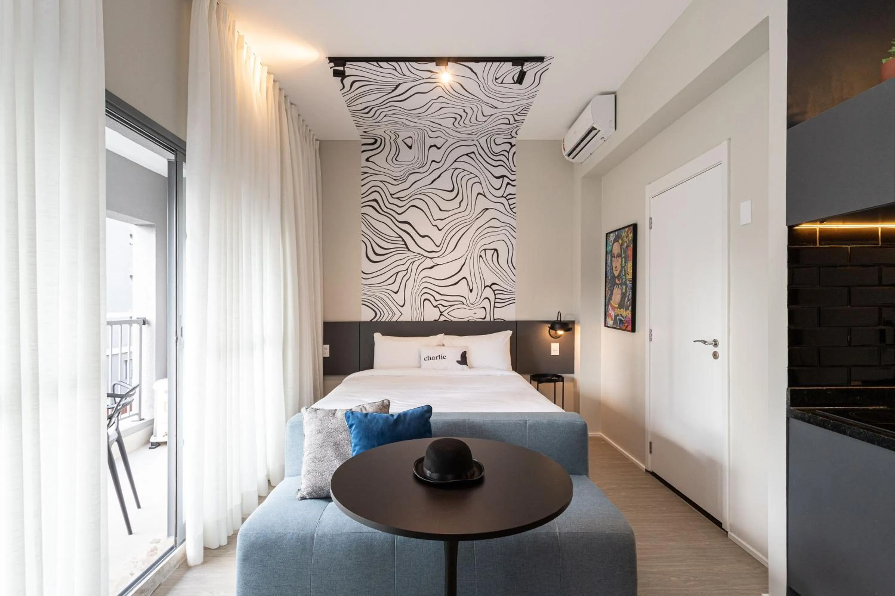 Bed in House of Charlie Vila Mariana