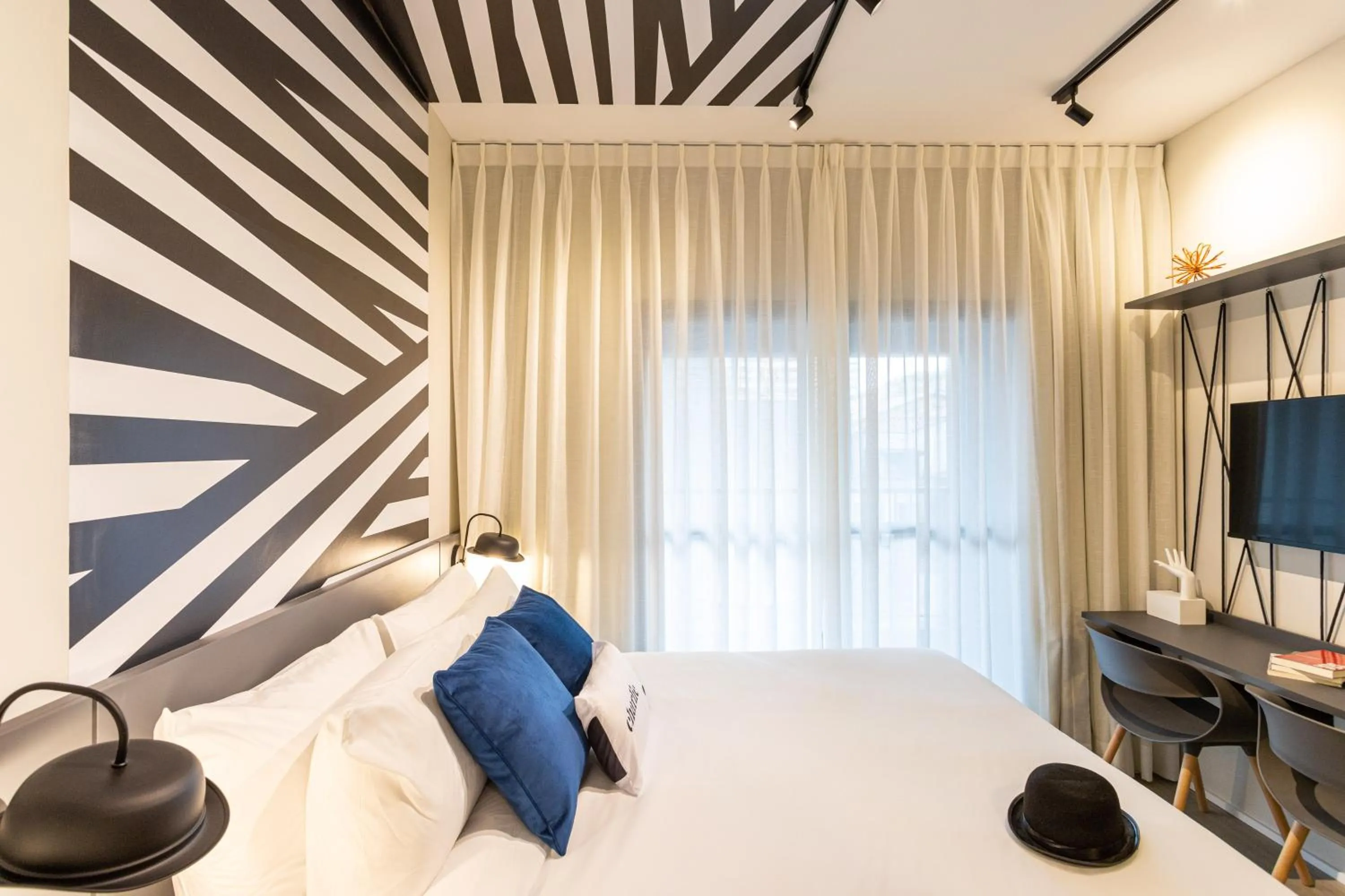 Bed in House of Charlie Vila Mariana