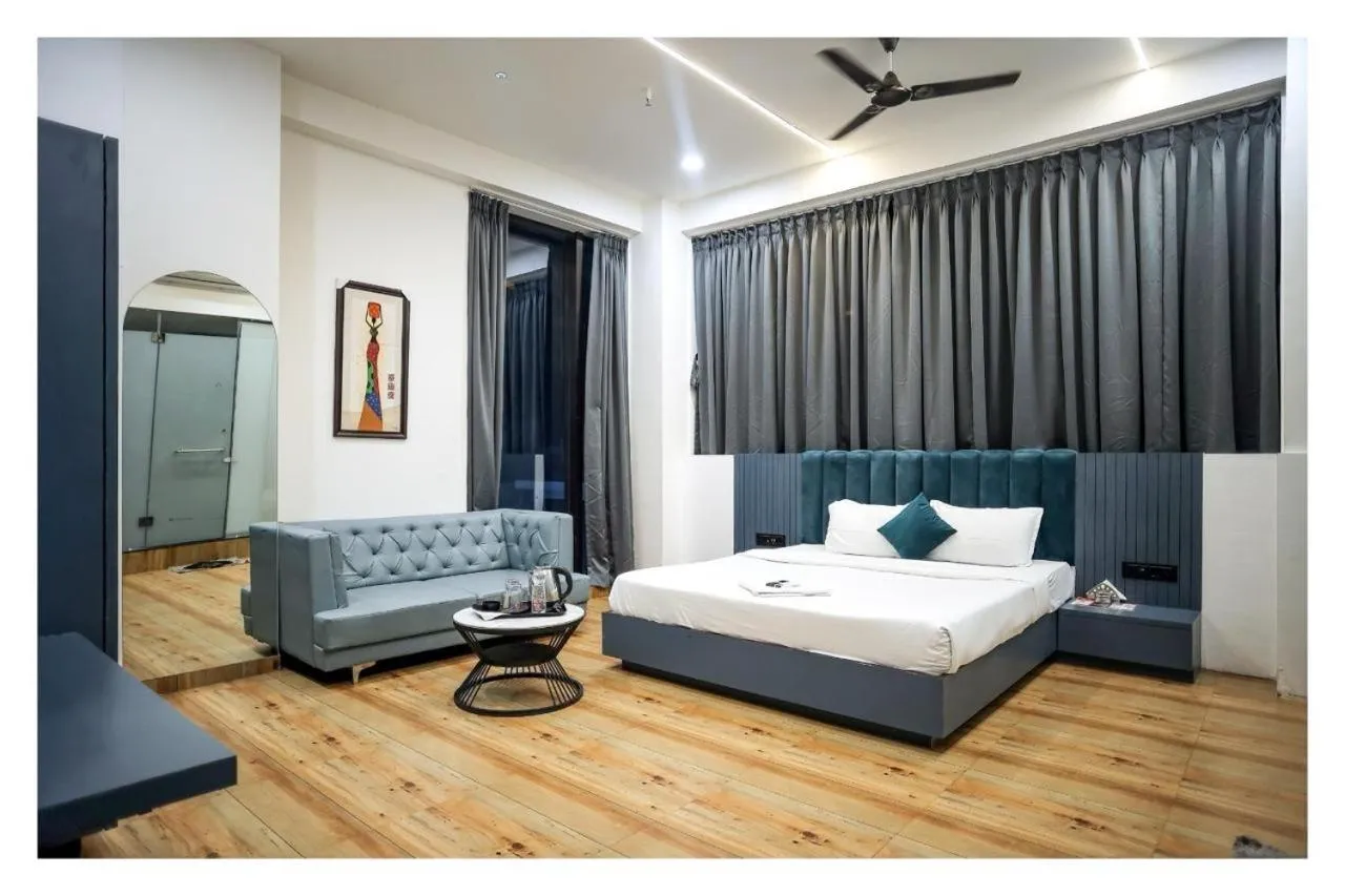 Bedroom, Bed in HOTEL THE PARKER INN By KBNT GROUP