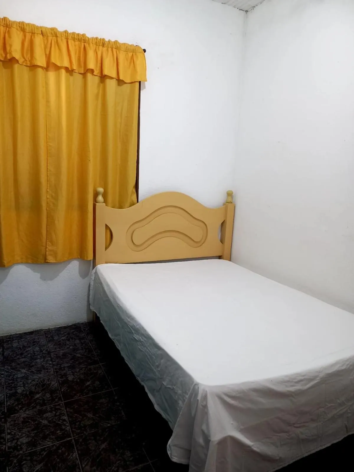 Property building, Bed in RANCHO PÉ DA SERRA