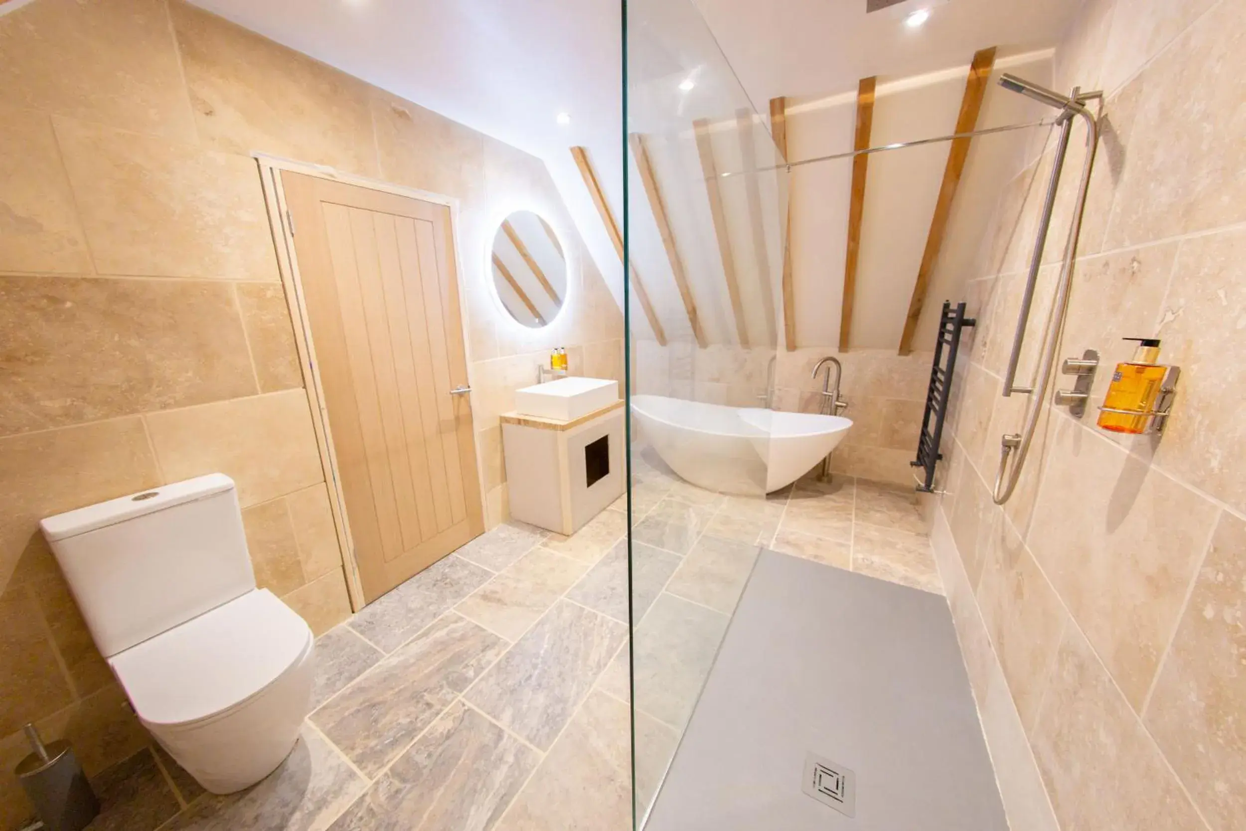 Superior King Room in Trading Boundaries Superior King Room in Trading Boundaries