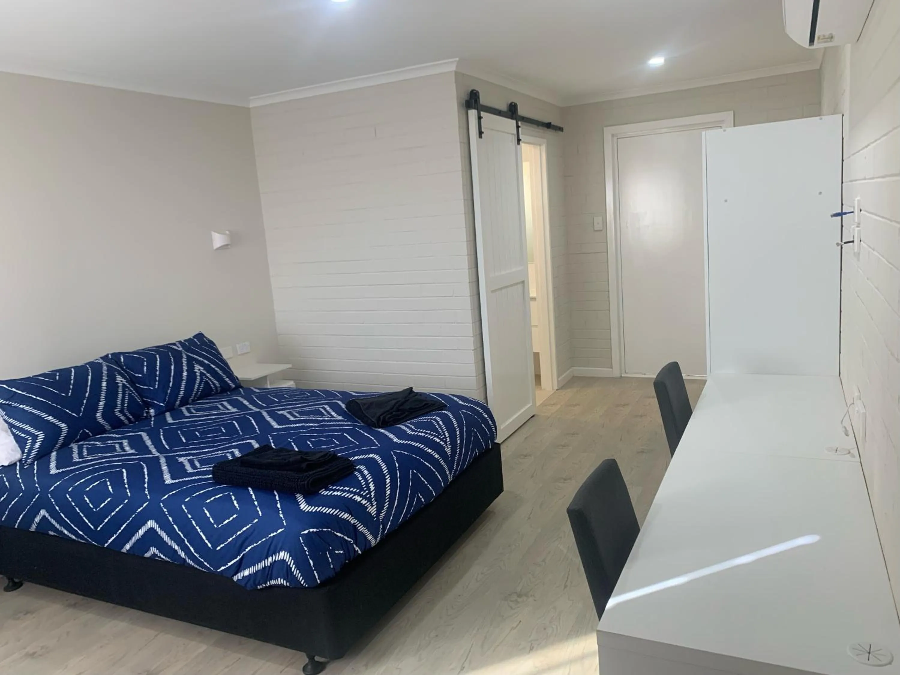 Photo of the whole room in Pingelly Retreat Motel