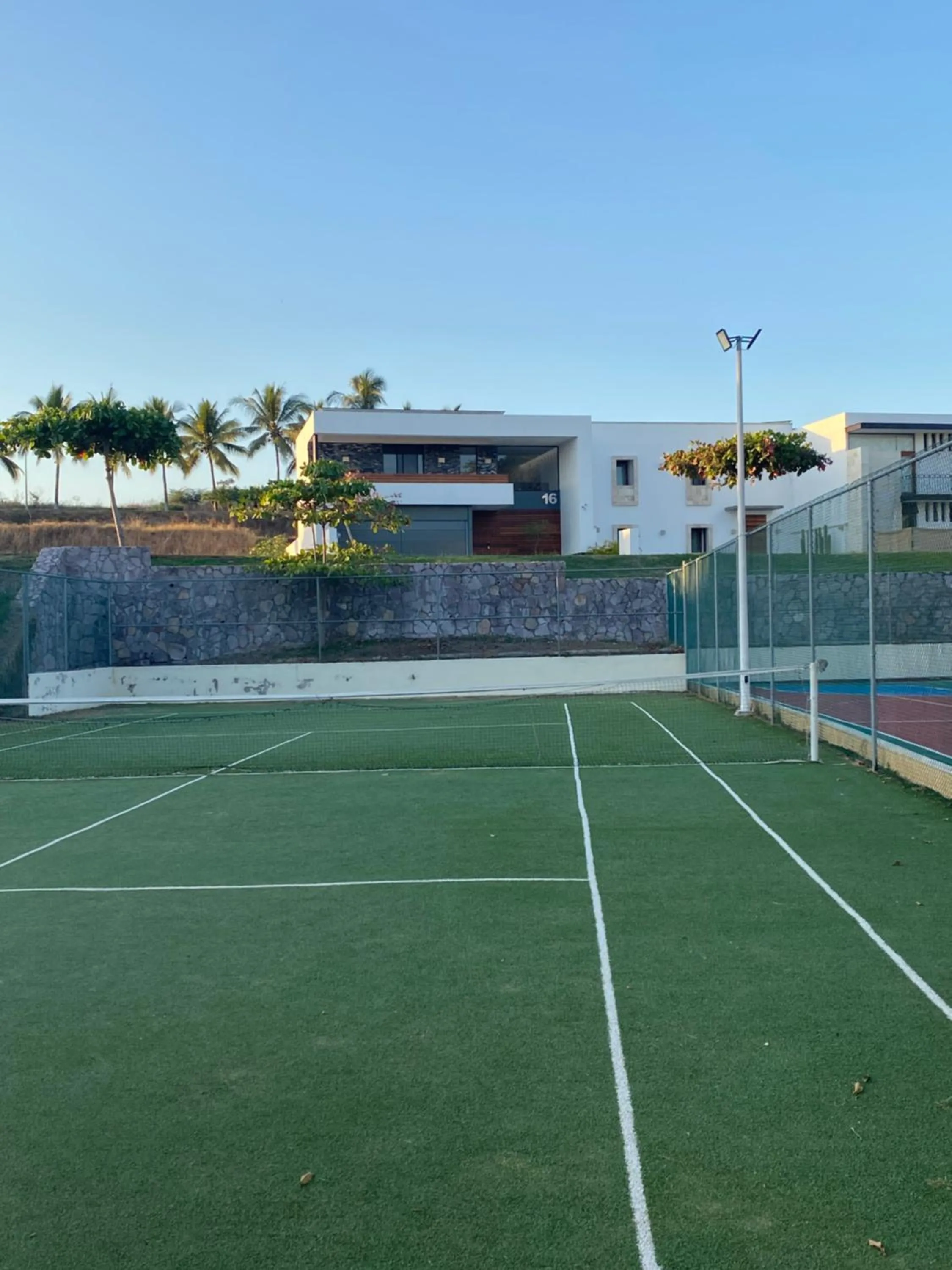 Tennis court in Tamaran casa de playa Pescadores 16