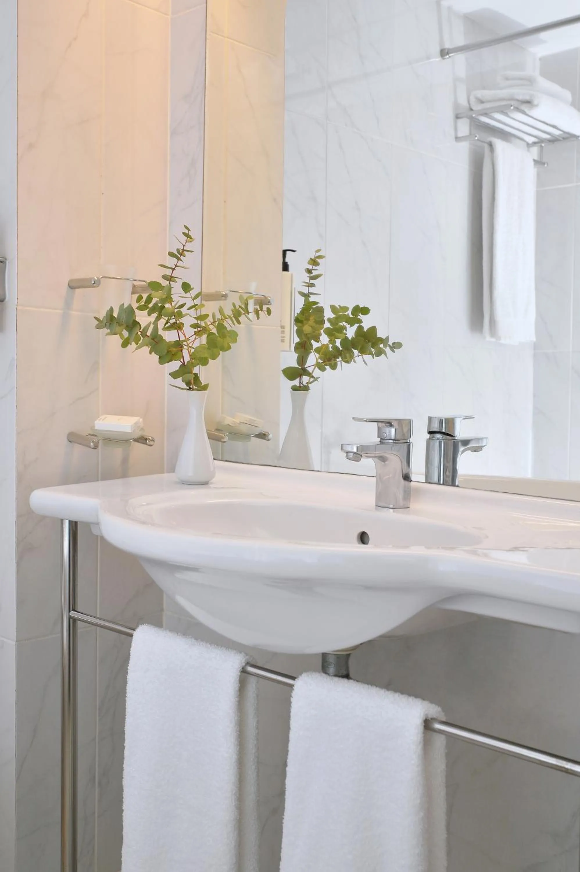 Bathroom in Airotel Achaia Beach