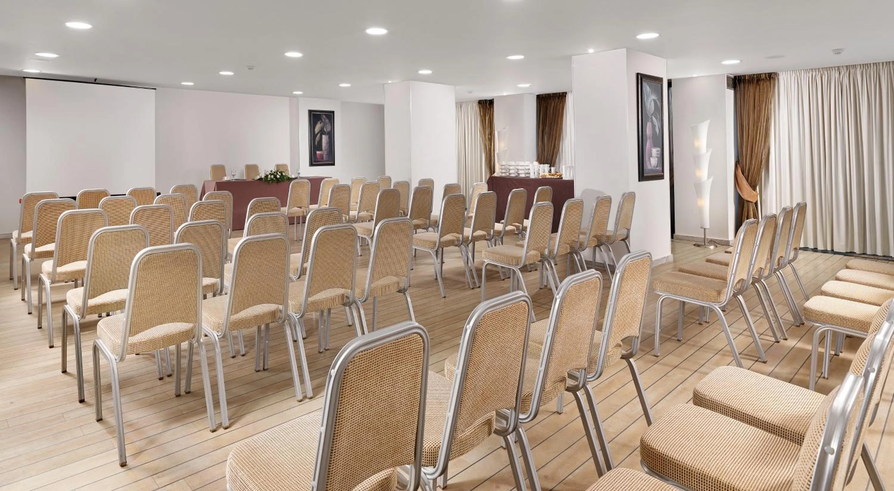 Banquet/Function facilities in Airotel Achaia Beach