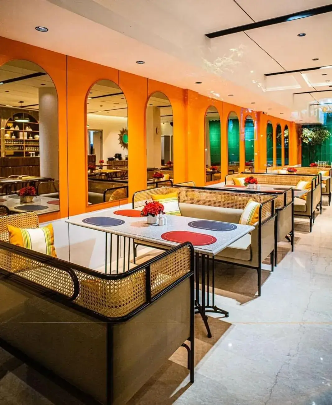 Restaurant/places to eat in Alhambra Hotel Banda Aceh Restaurant/places to eat in Alhambra Hotel Banda Aceh