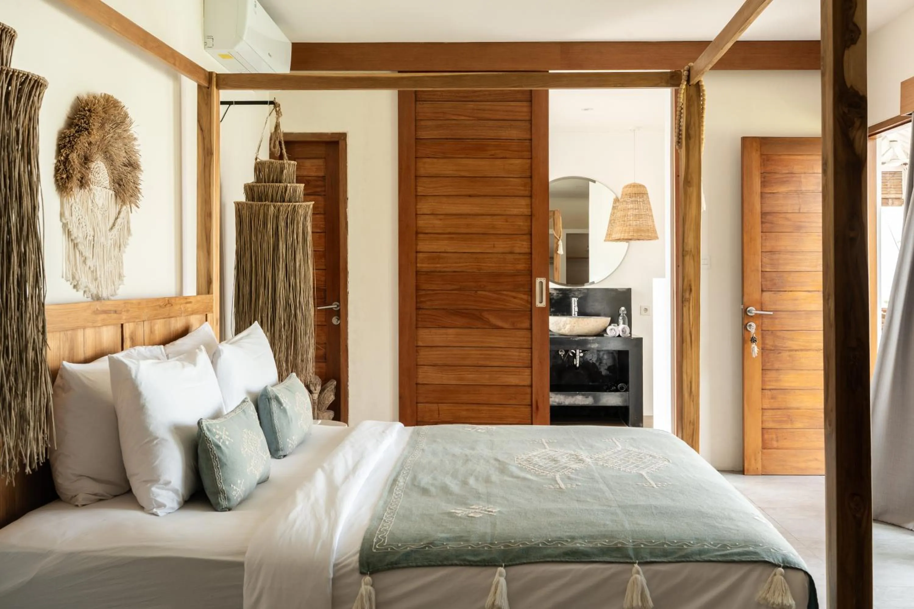 Bedroom, Bed in Villa Folie by Alfred in Bali