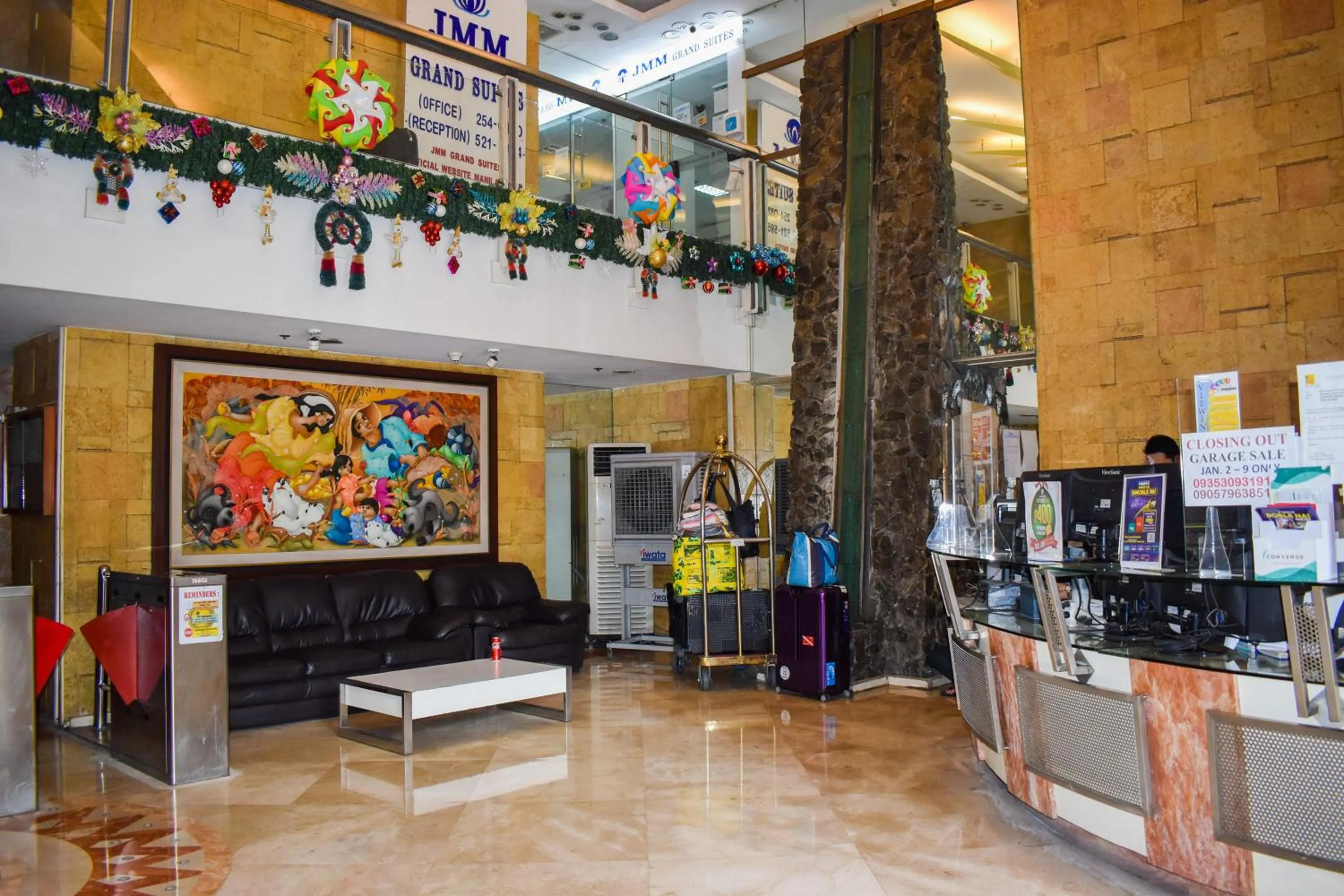 Lobby or reception in Birchtower by Jeizel Manila City